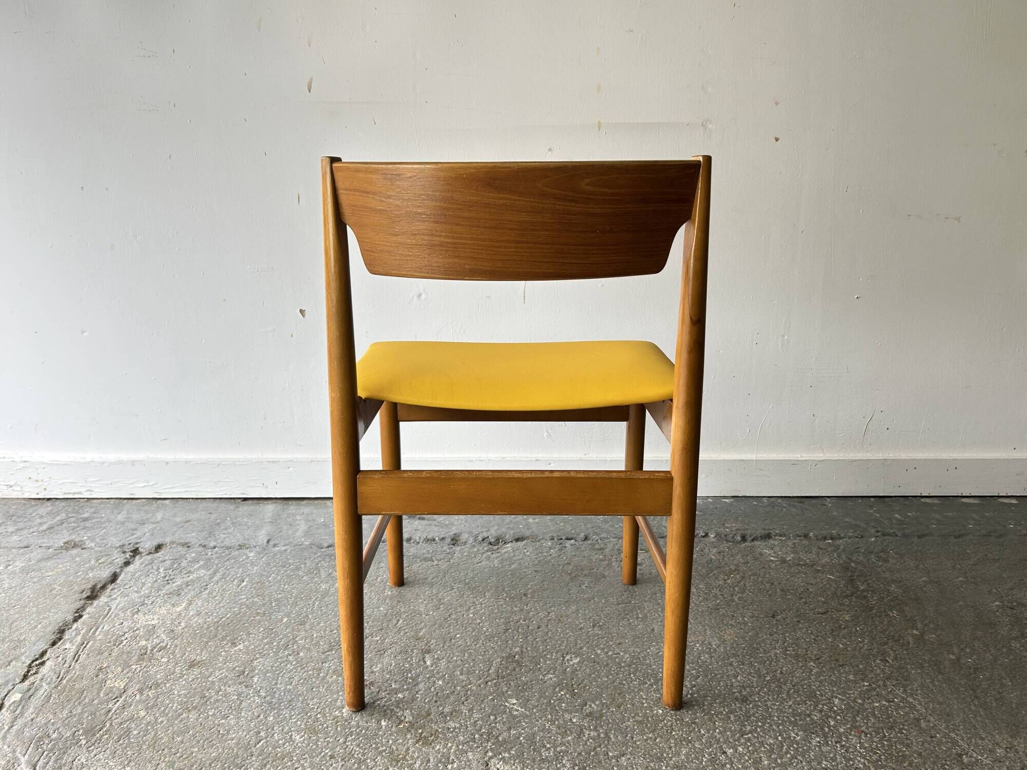 Set of 4 Edmund Homa GFM Polish Mid Century Teak Dining Chairs 1960s