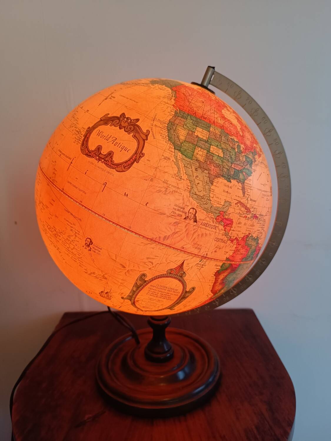 Scan-Globe illuminated globe (Denmark) – 44 cm