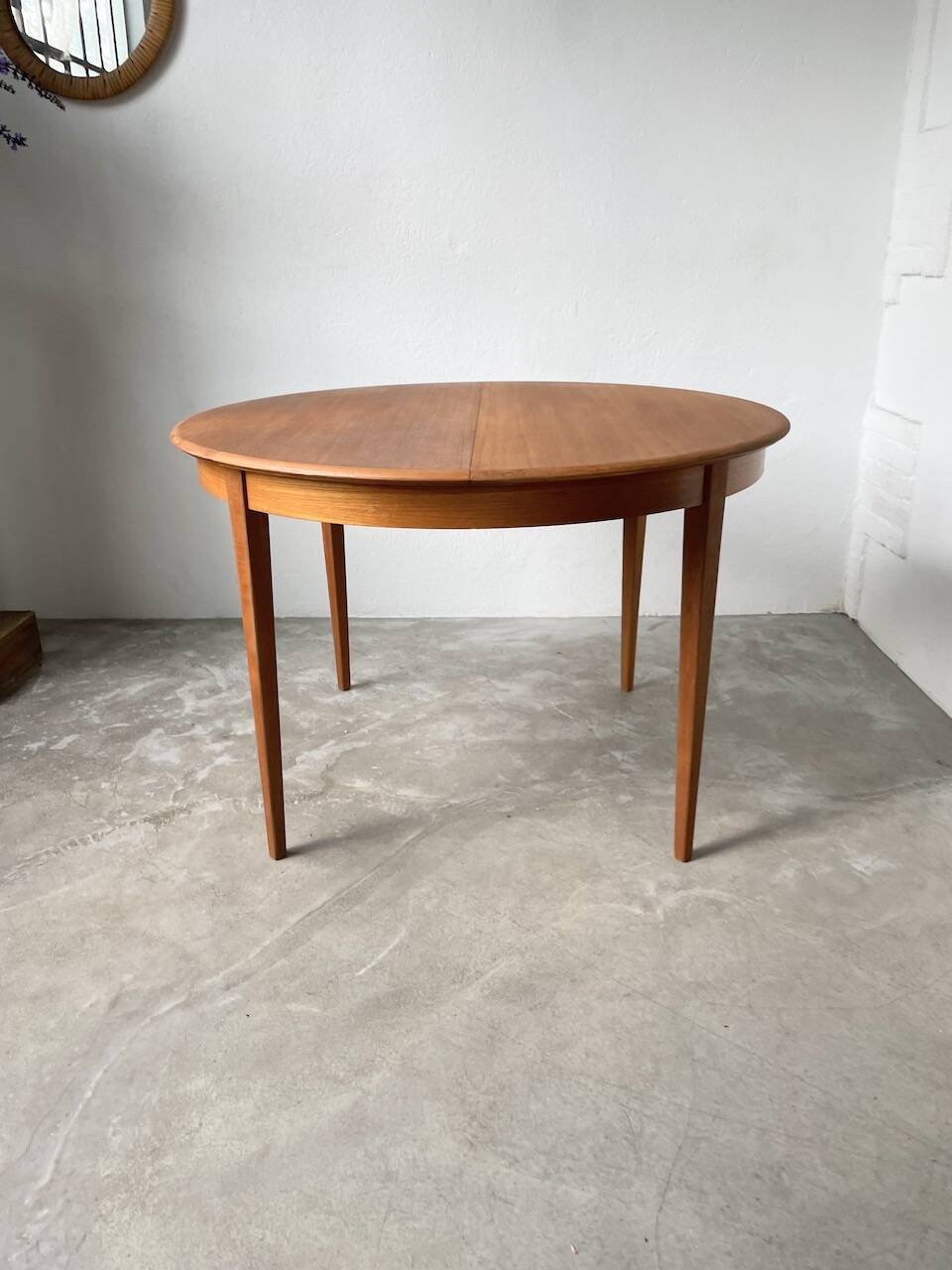 Scandinavian round teak table with extension