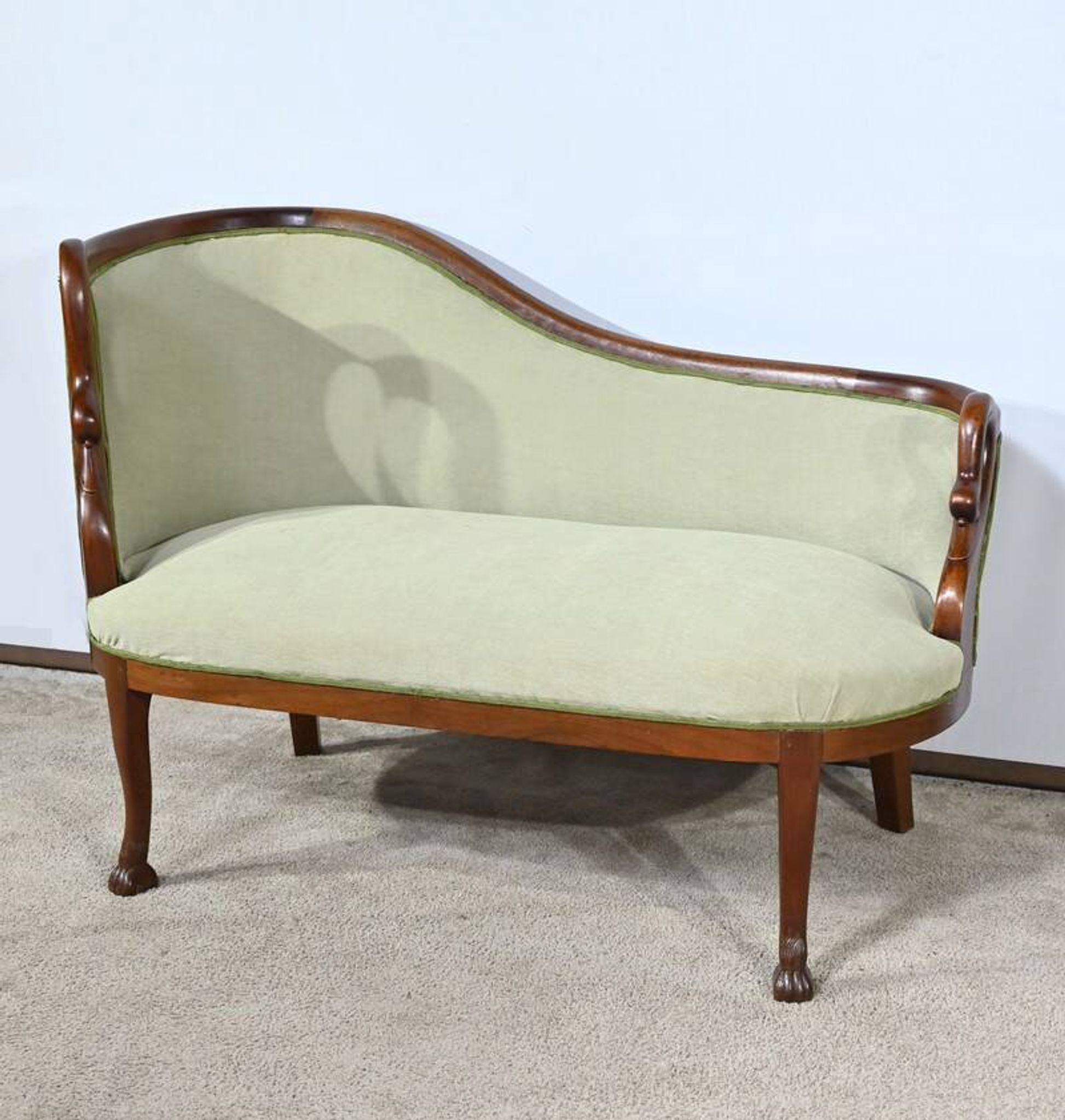 Small Mahogany Backsplash Daybed, Return from Egypt Style – Early 20th Century