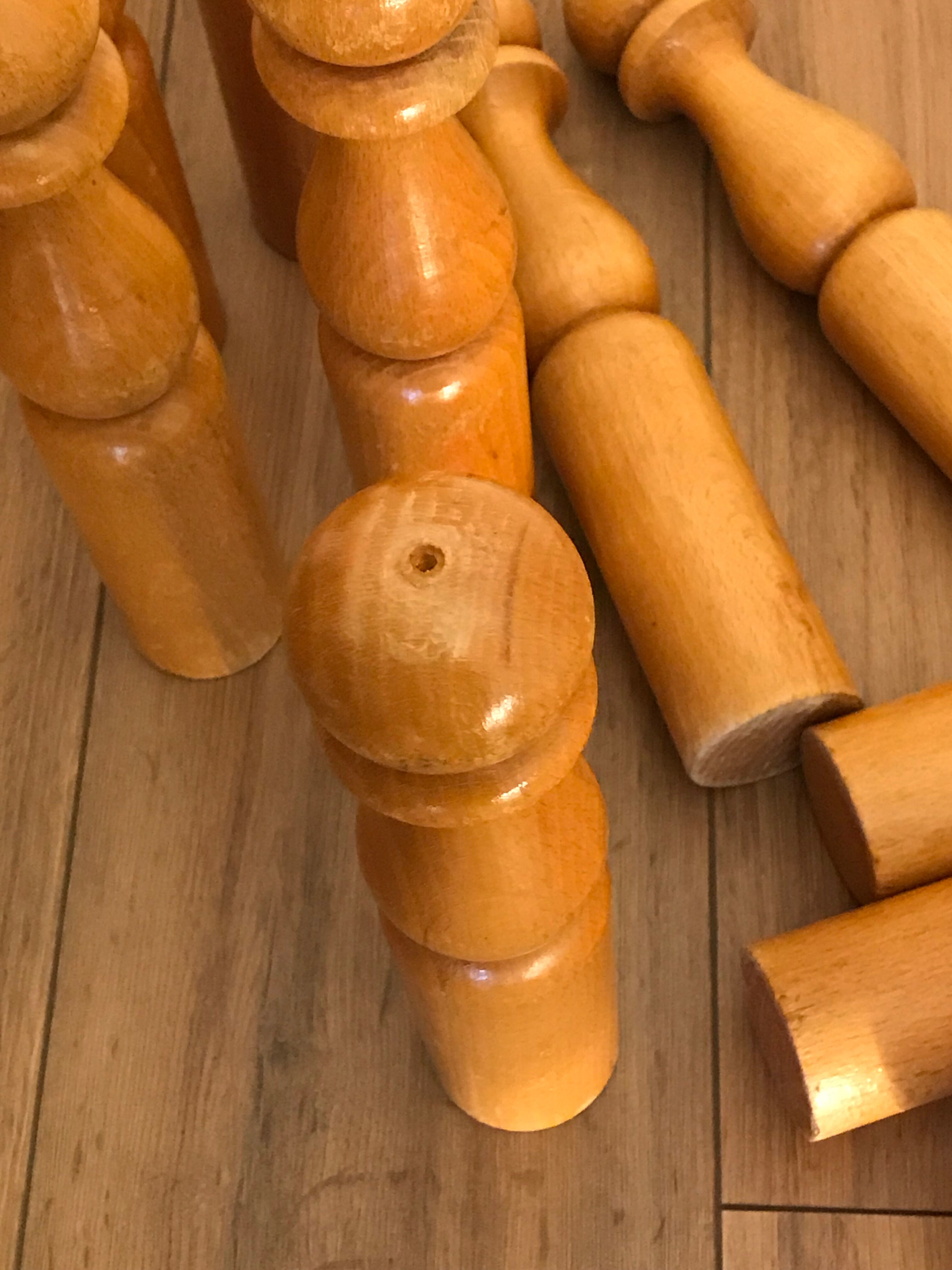 Jeu de 9 quilles en bois avec boule