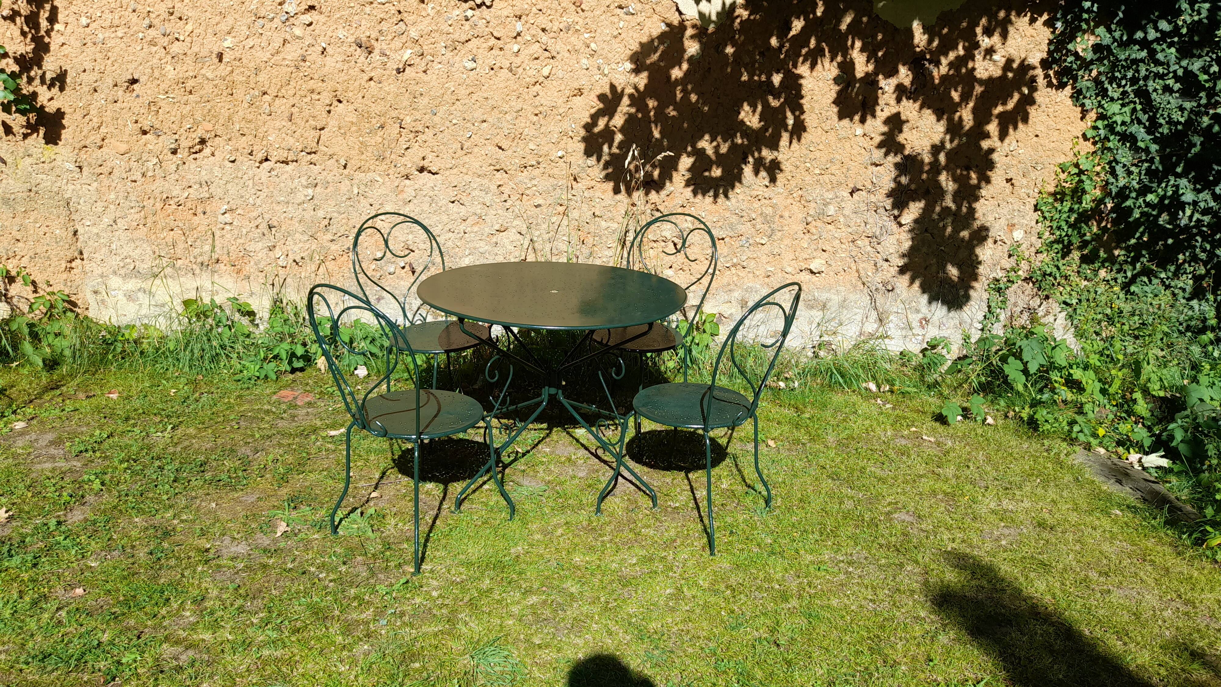 Salon de jardin ancien fer forgé 1 table 4 chaises vert wagon