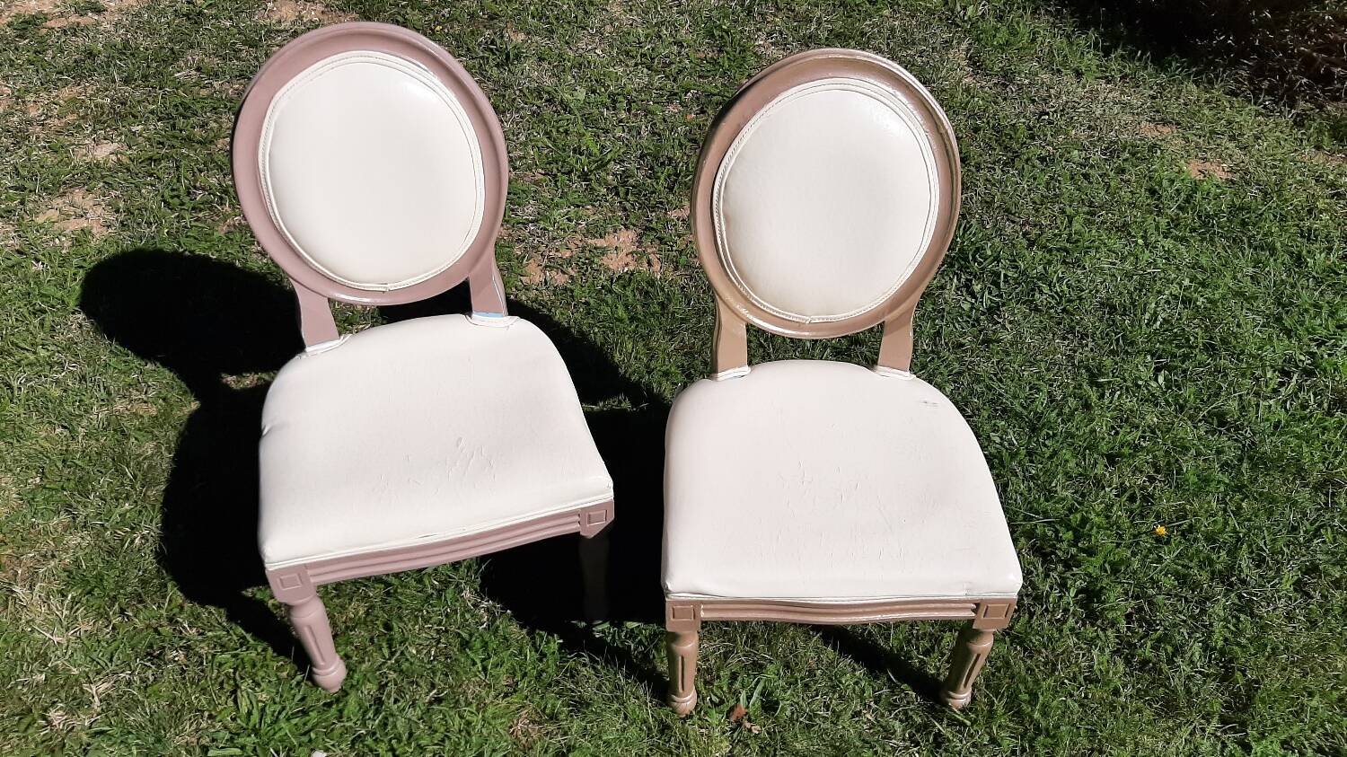 Paire de chaises médaillon enfant