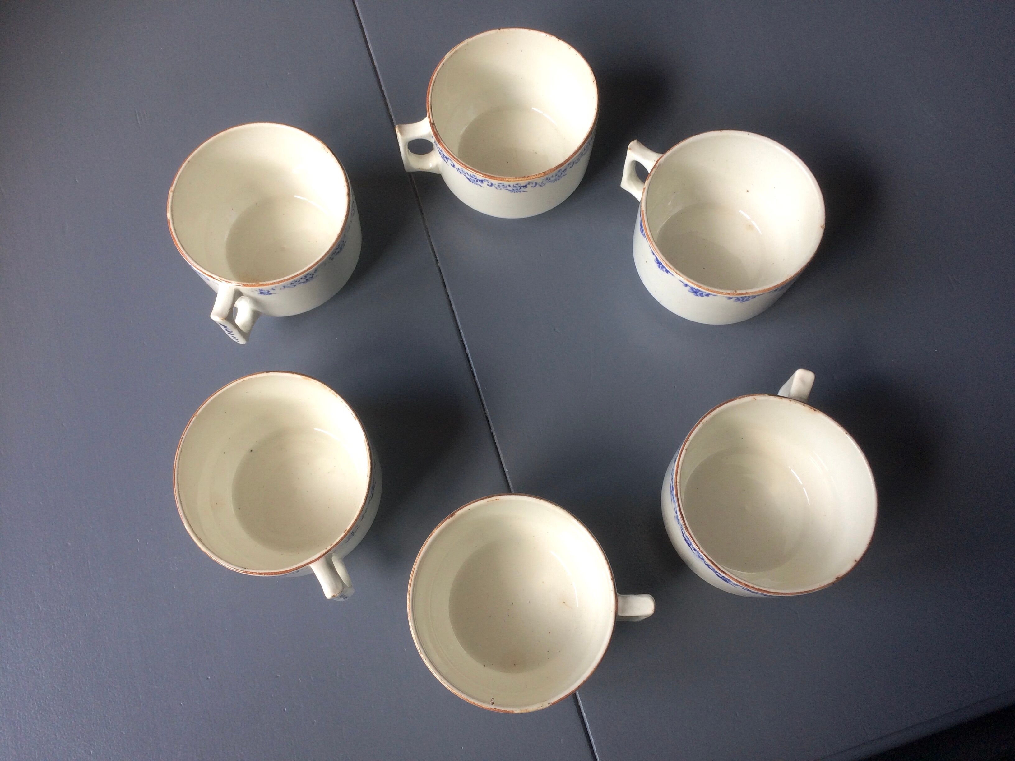 6 old bowls with old ceramic bowls