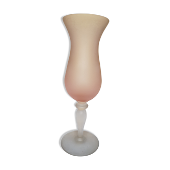 Vase sur pied en opaline