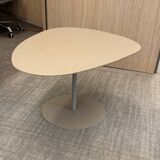 Pebble table in gray sand color