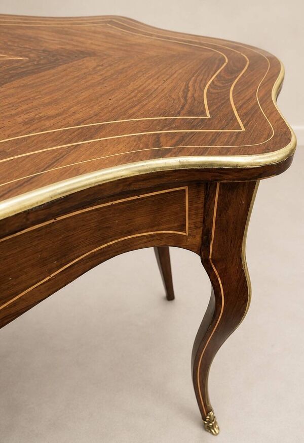Petite table d’appoint – Époque Napoléon III, style Louis XV