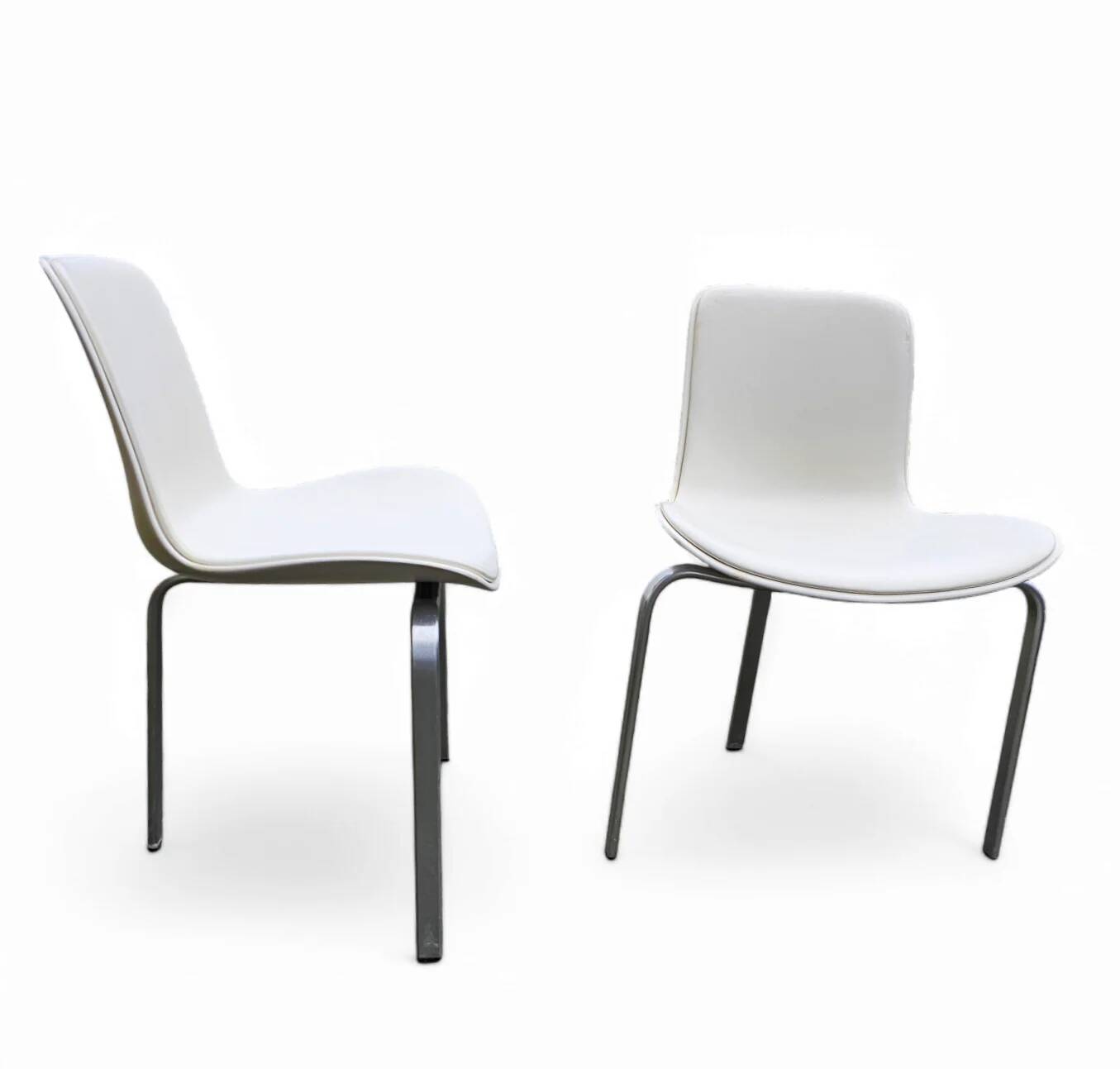 Set / Poul Kjaerholm for Fritz Hansen / PK8 / Chairs 2012