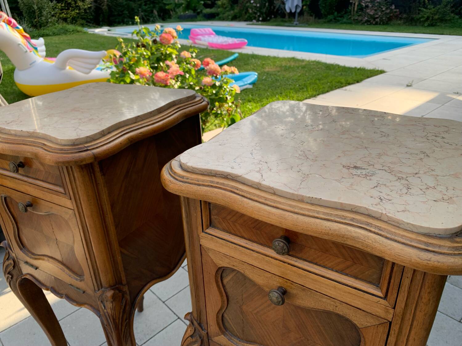 Louis XV bedside tables in beige marble