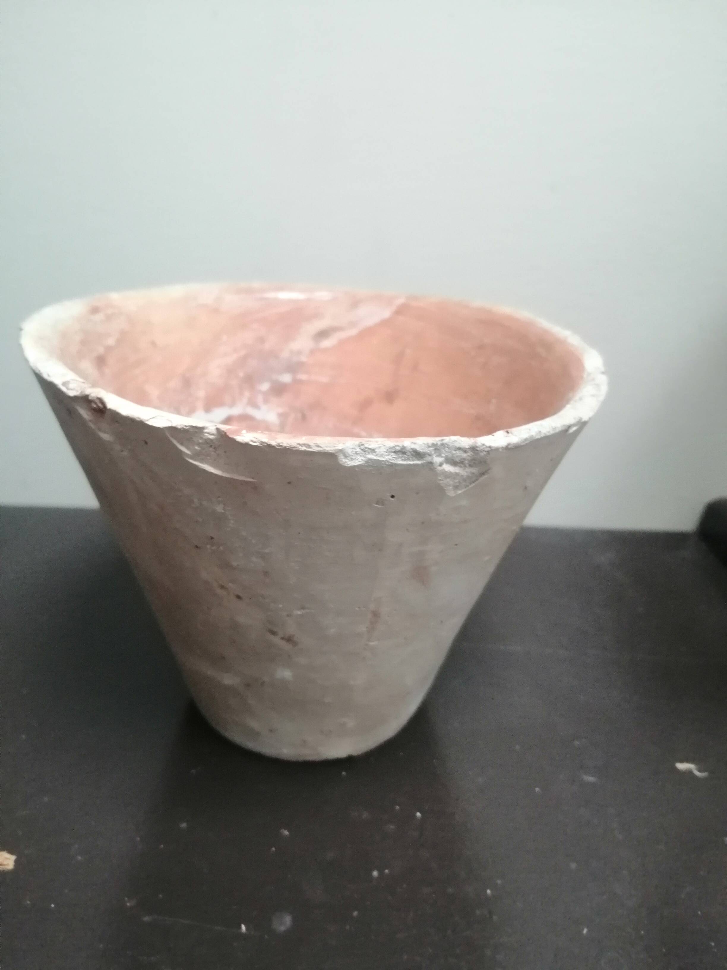 Landais resin pot
