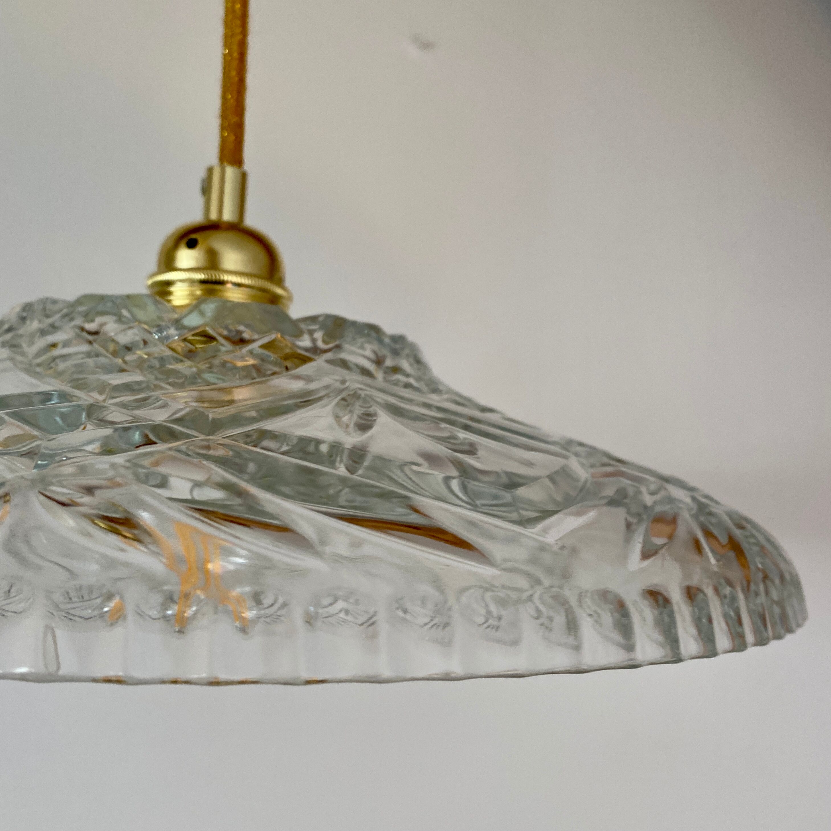 Suspension abat-jour vintage en verre