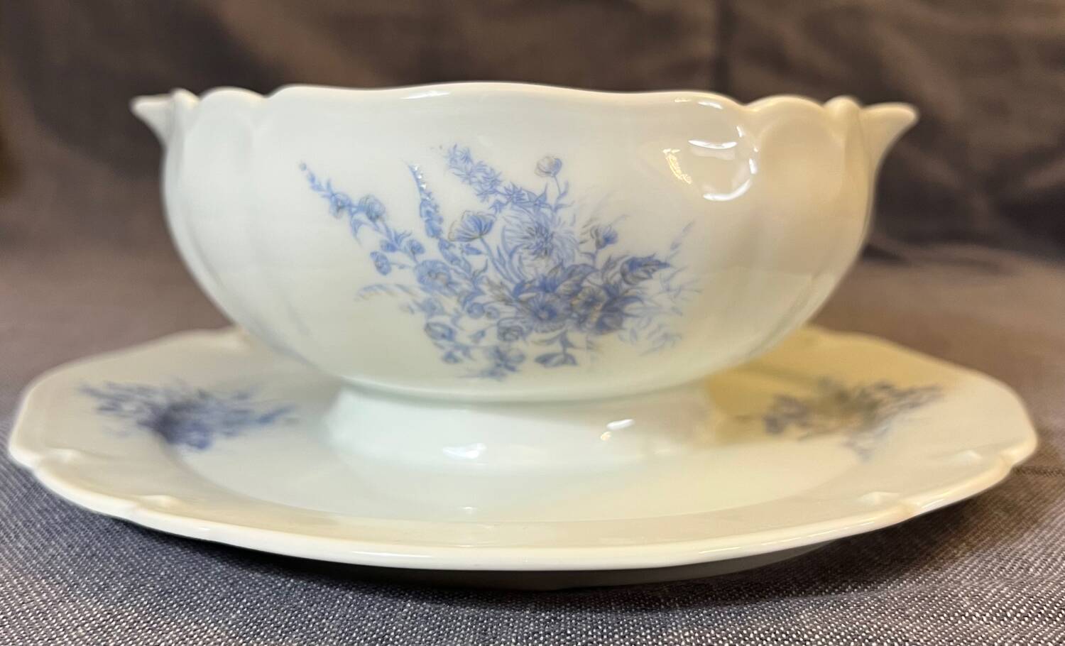 Limoges porcelain dinner service Ulim 46 pieces