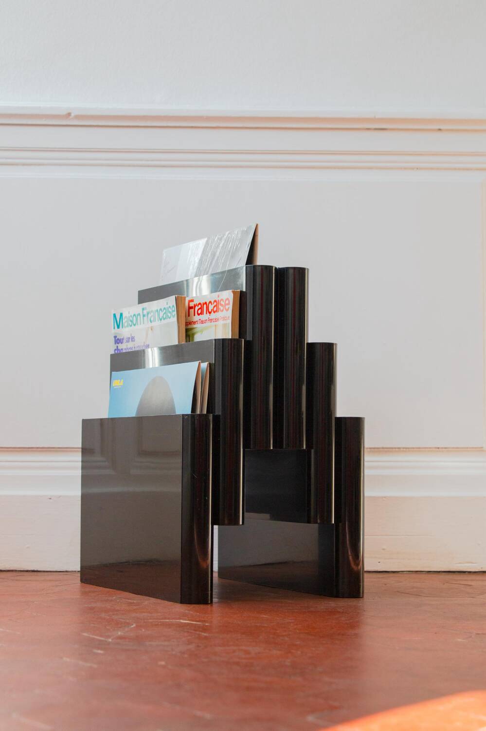 Vintage magazine rack Giotto Stoppino for Kartell, model 4675, black b