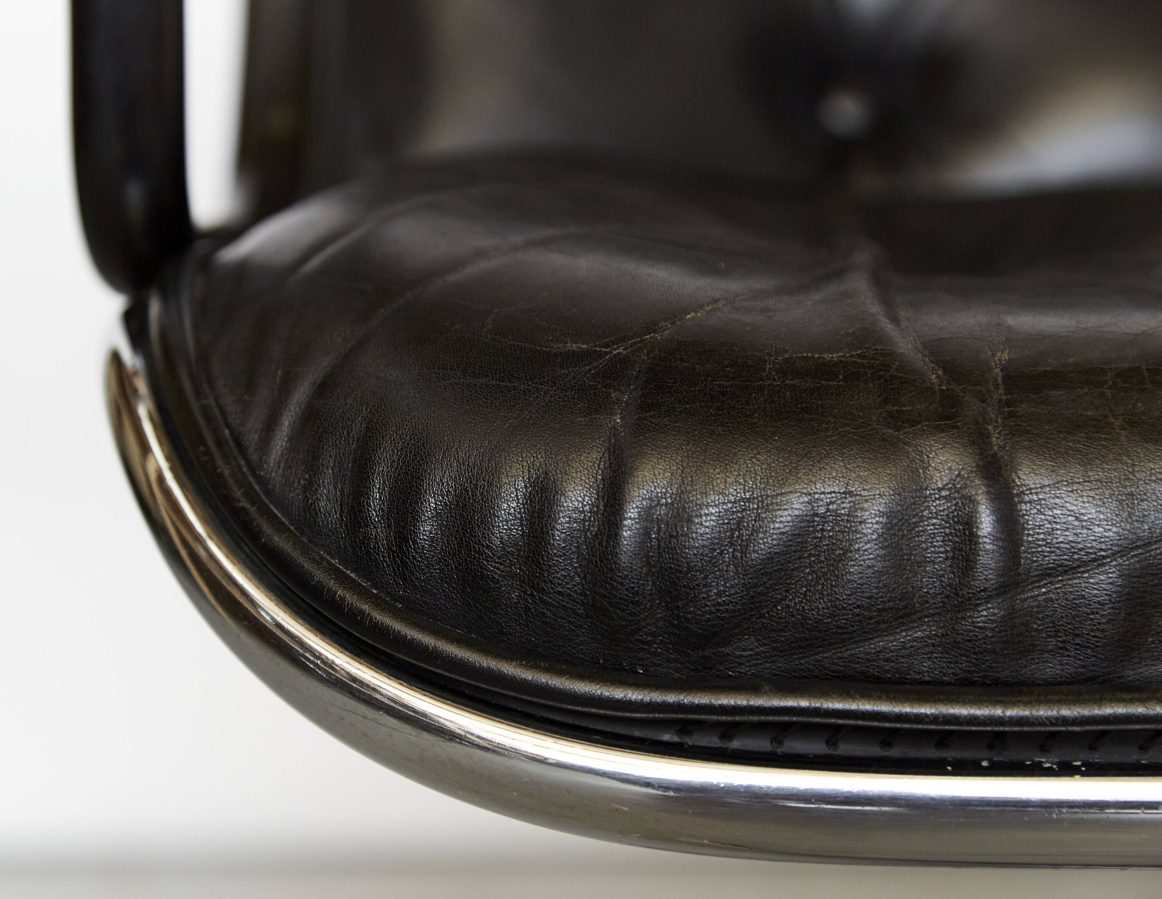 Executive chair by Charles Pollock for Knoll International, 1960s