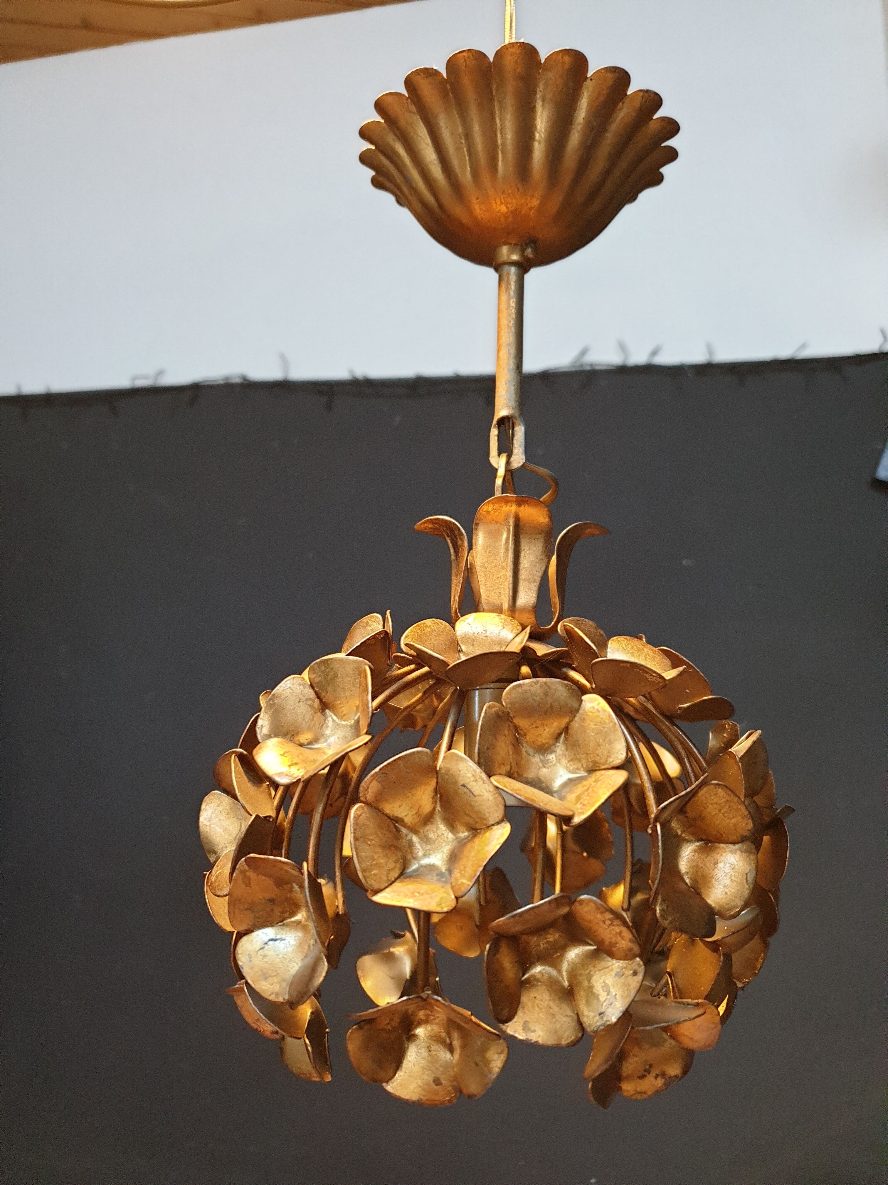 Gold metal hanging lamp 60/70