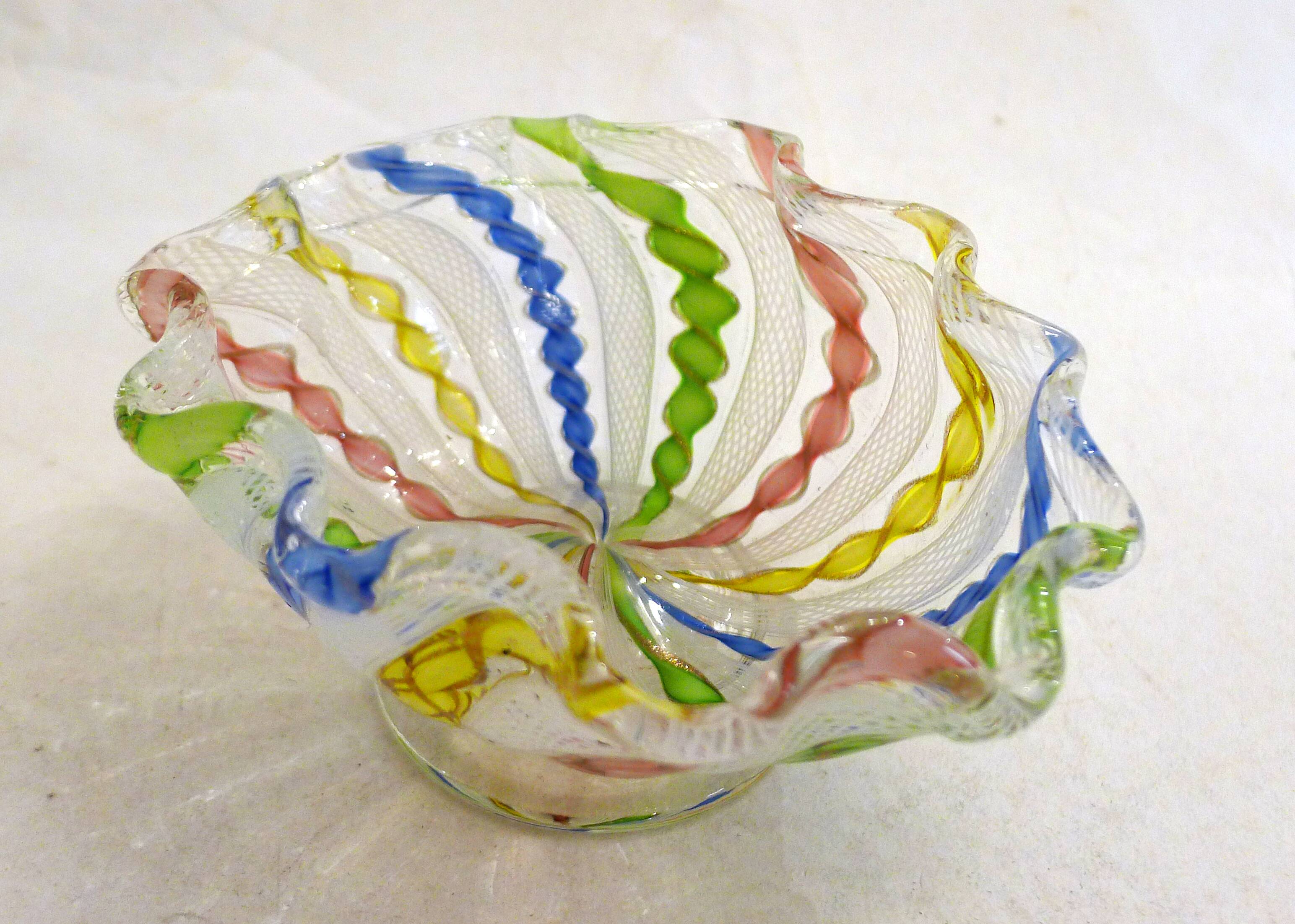 Small tangy glass bowl from Murano, 1960s.