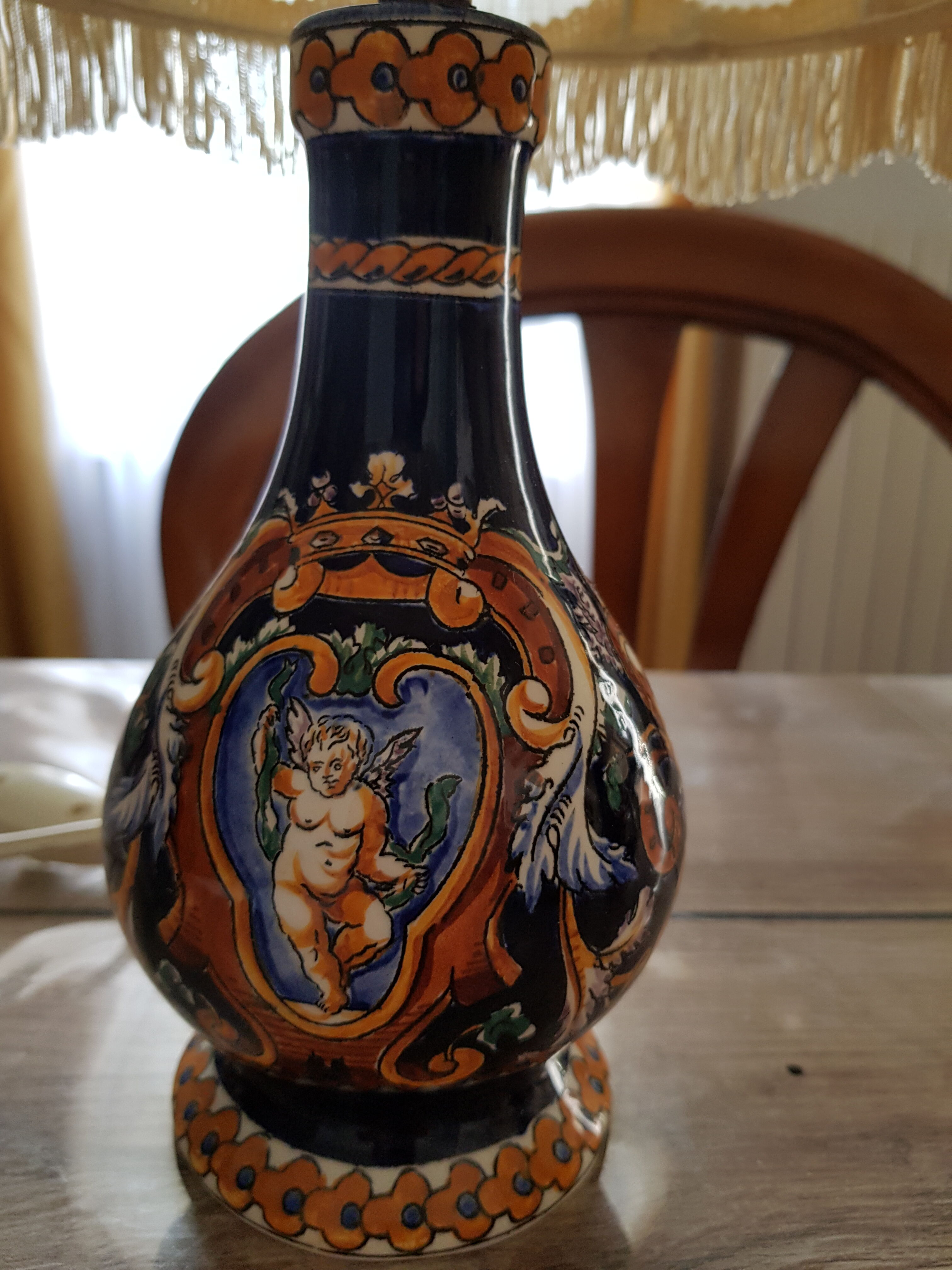 Lot 2 lamps Gien renaissance