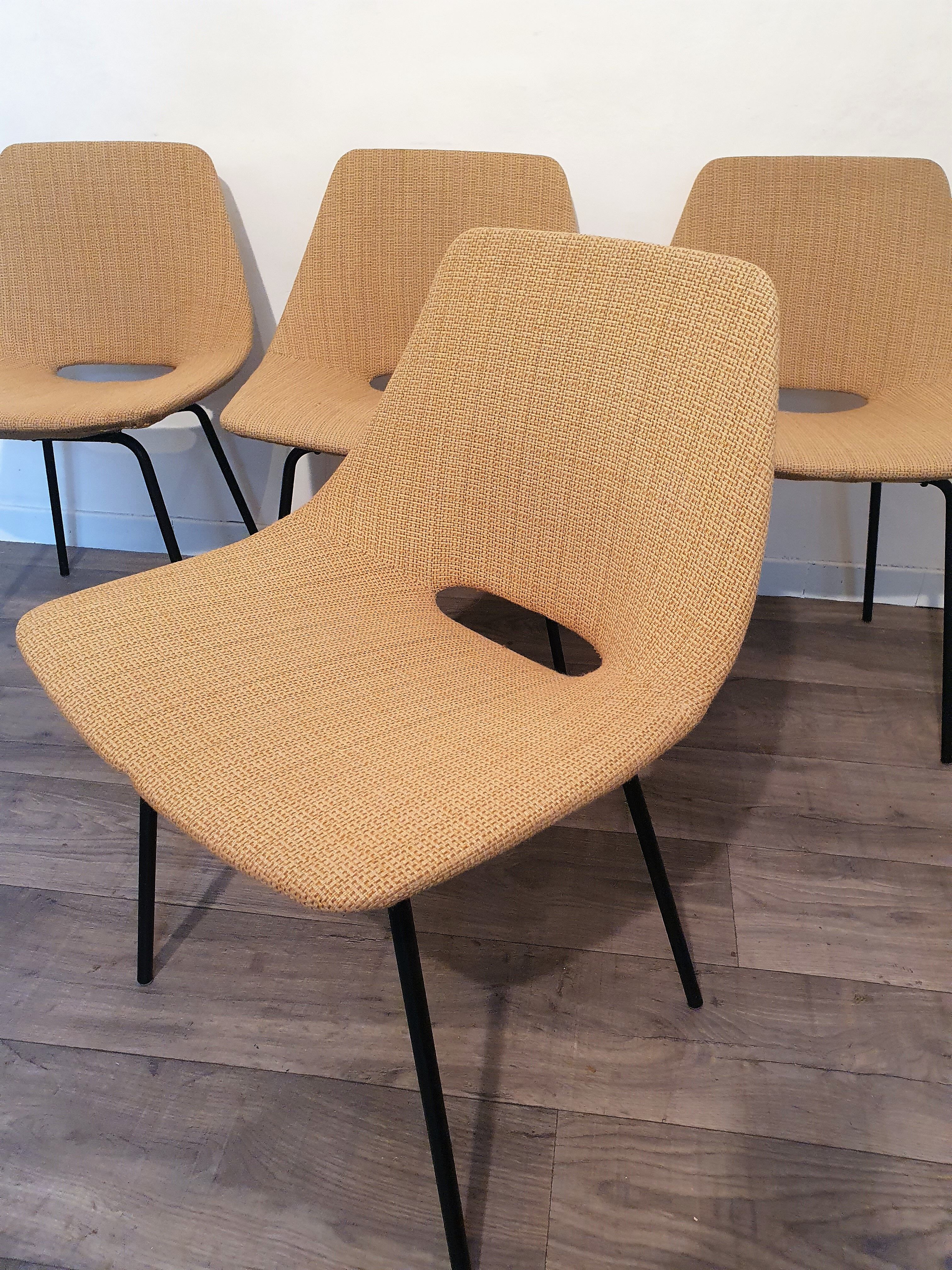 Suite of 4 chairs of Pierre Guariche model amsterdam . 1955