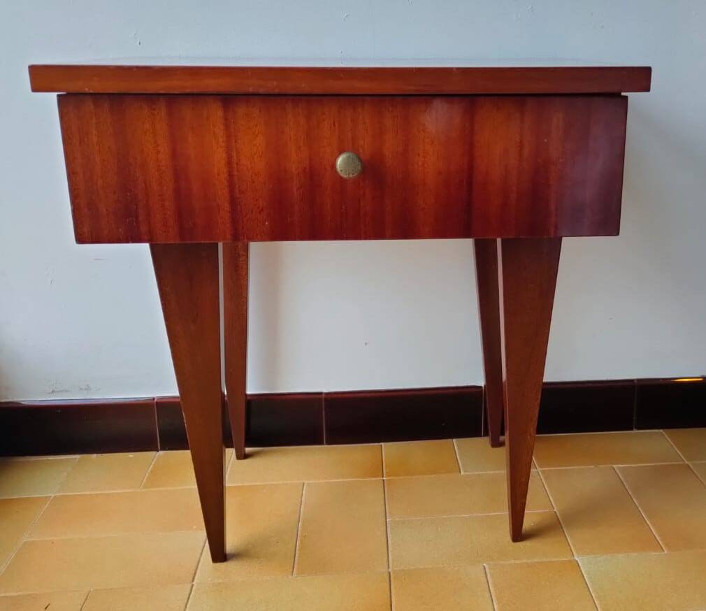 Bedside table / nightstand