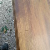 Table on walnut