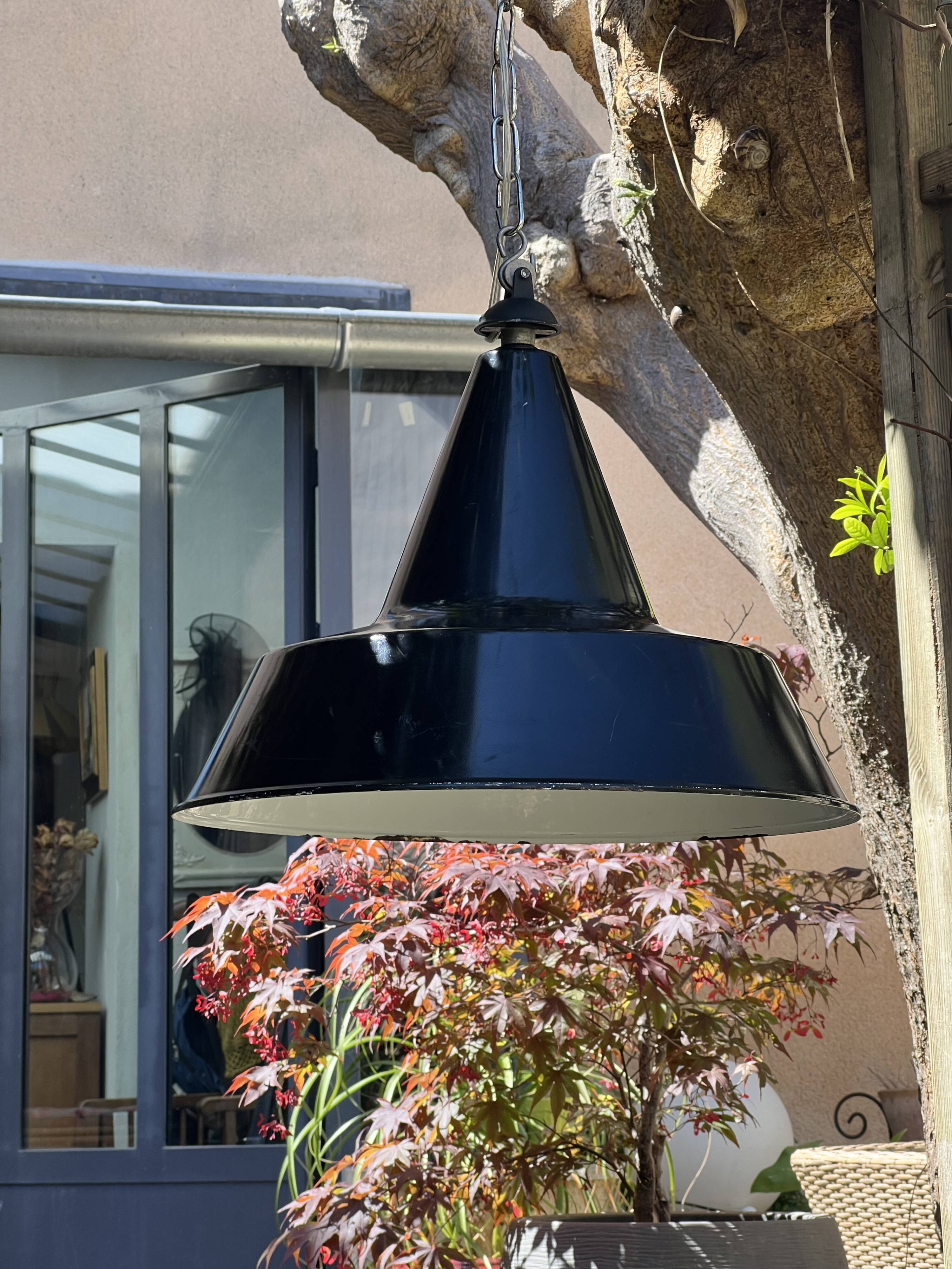 Large pendant light 45cm enameled sheet metal