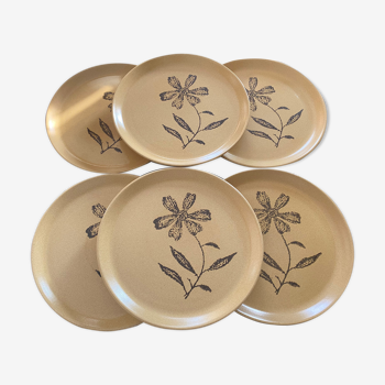 Set of 6 flowery plates