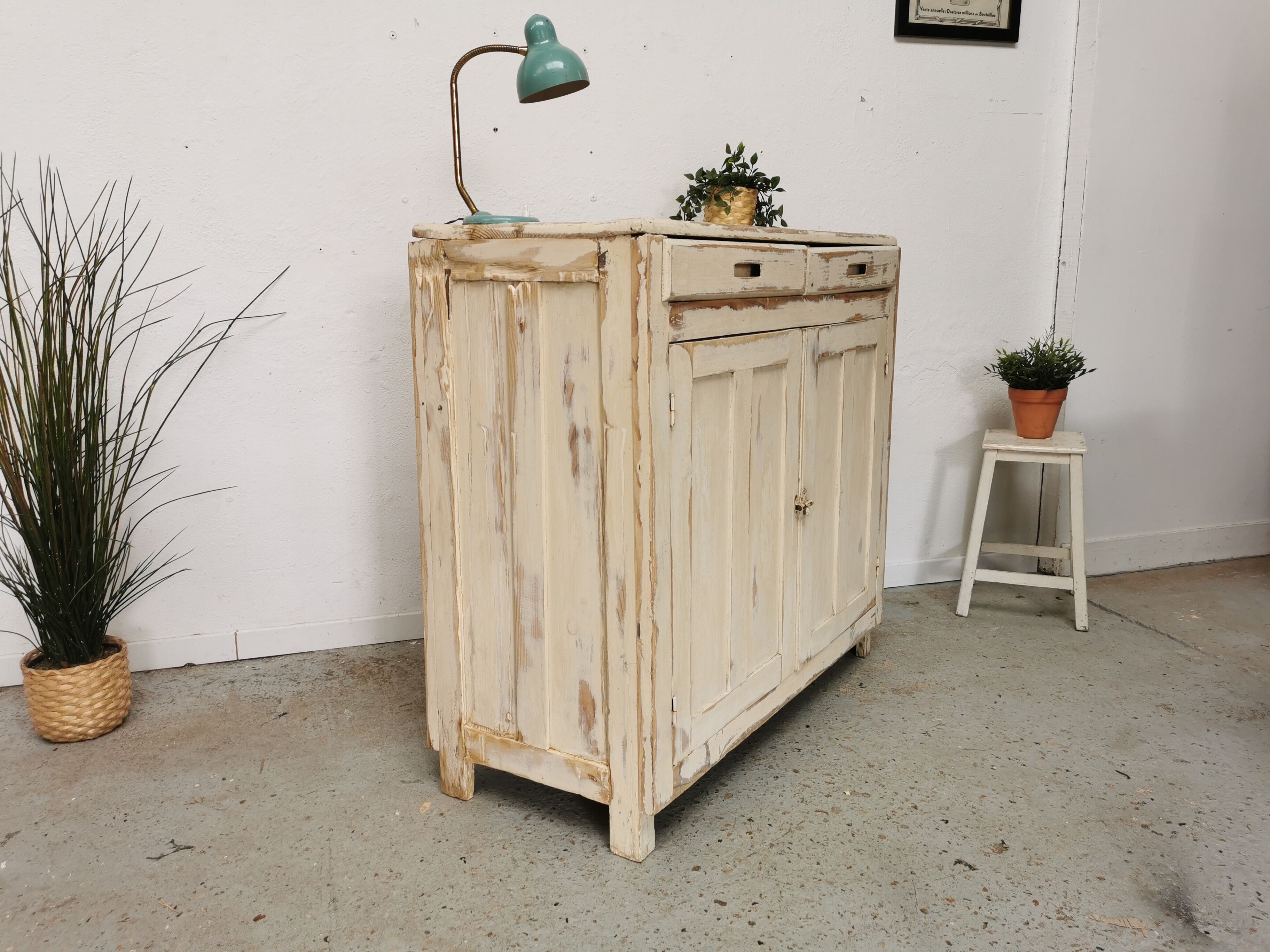 Buffet parisien vintage
