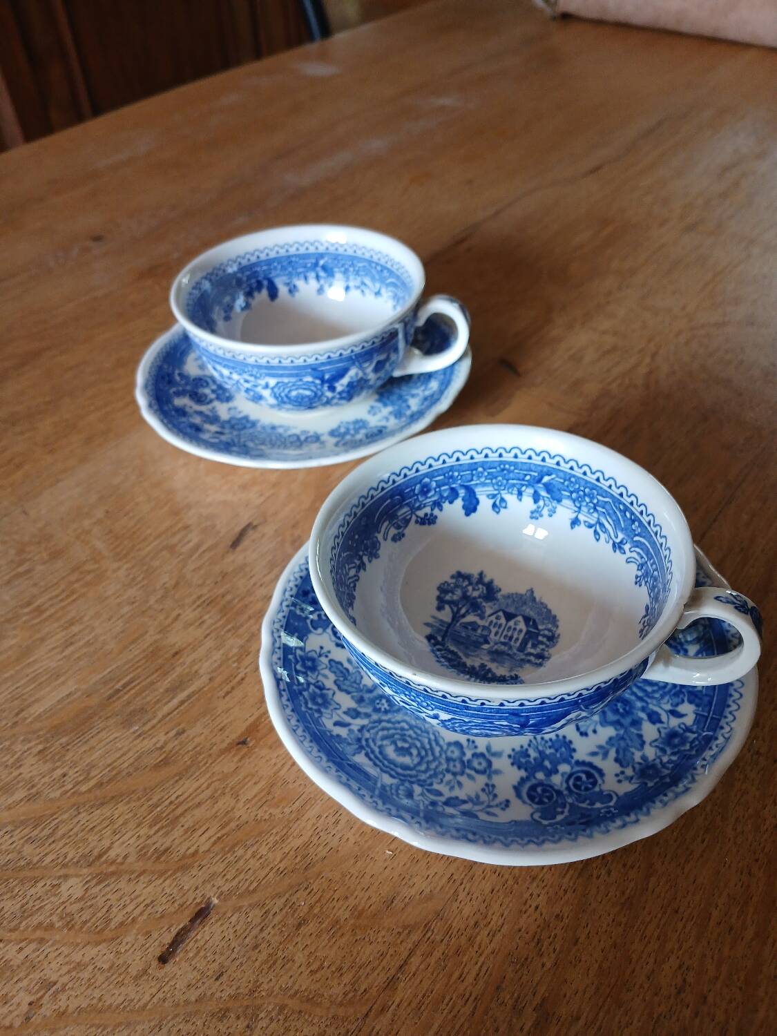 2 old Villeroy and Boch cups