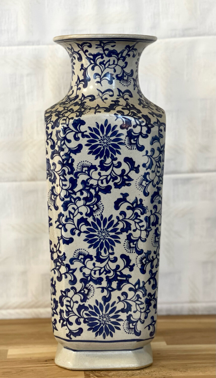 Ceramic vase