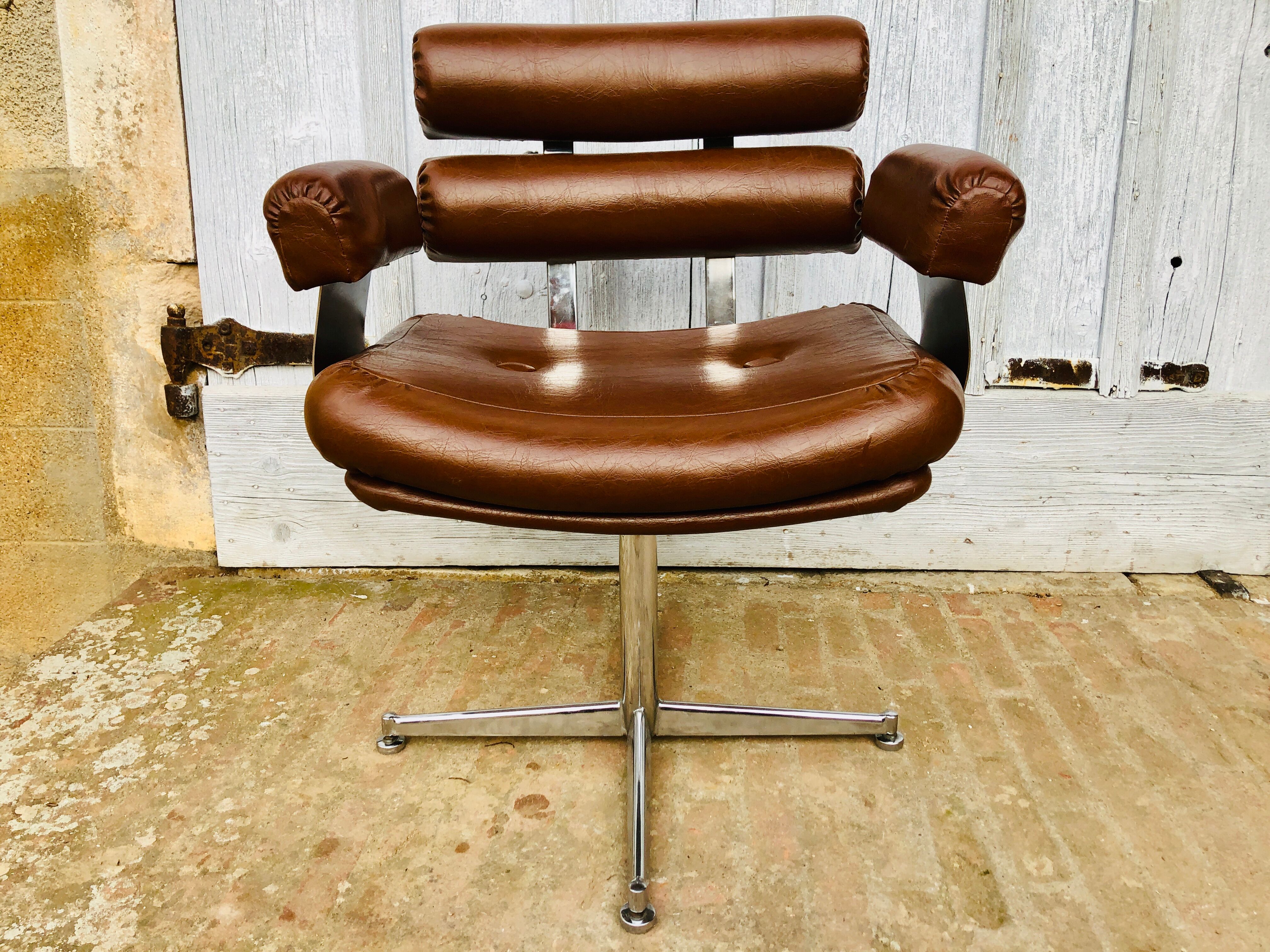 Fauteuil de coiffeur en chrome et skaï marron