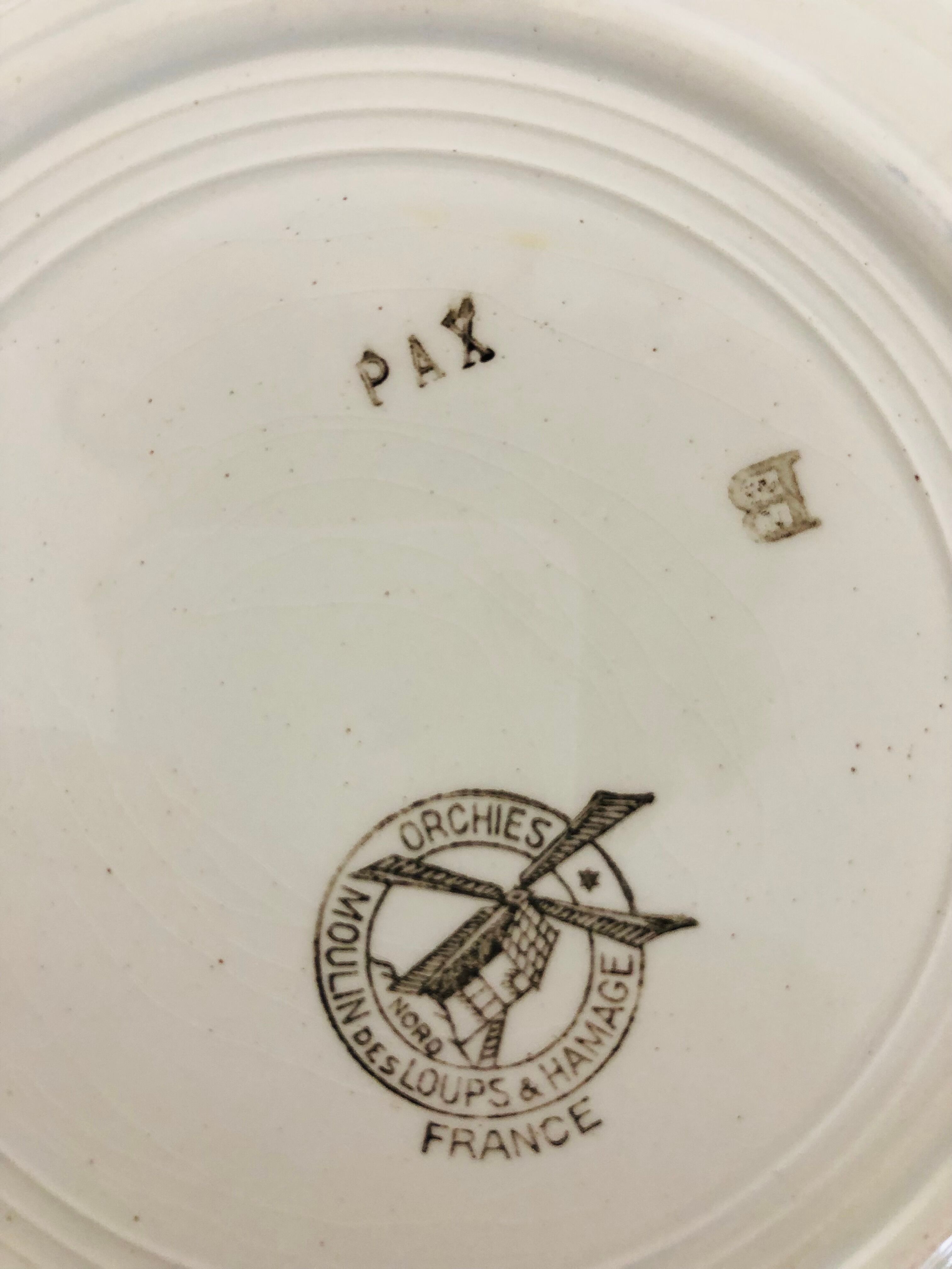 6 flat plates Moulin des loups Pax service