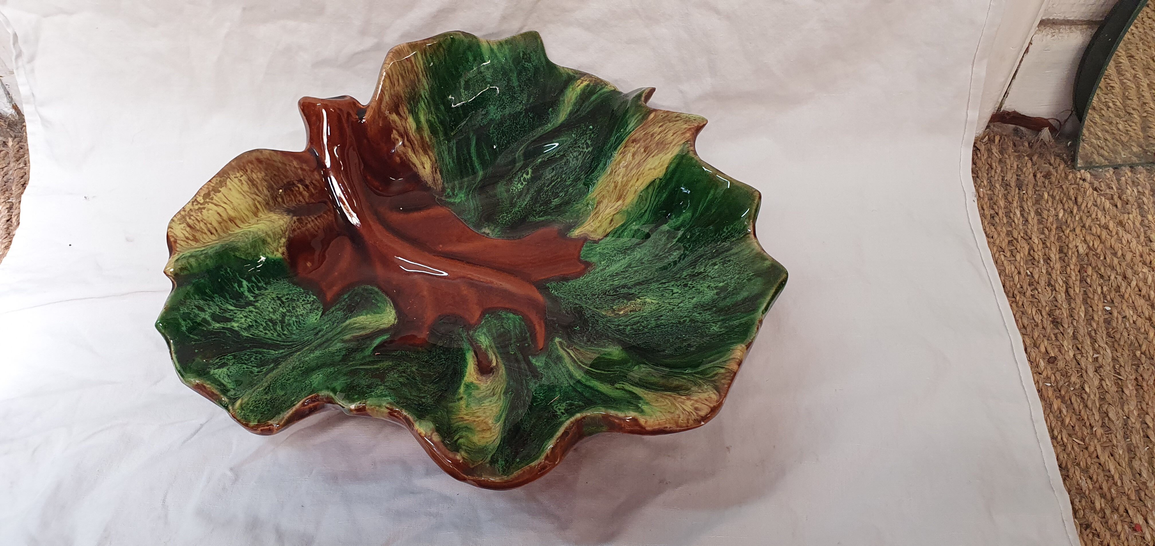 Plat valauris feuille (1970)