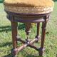 Adjustable piano stool