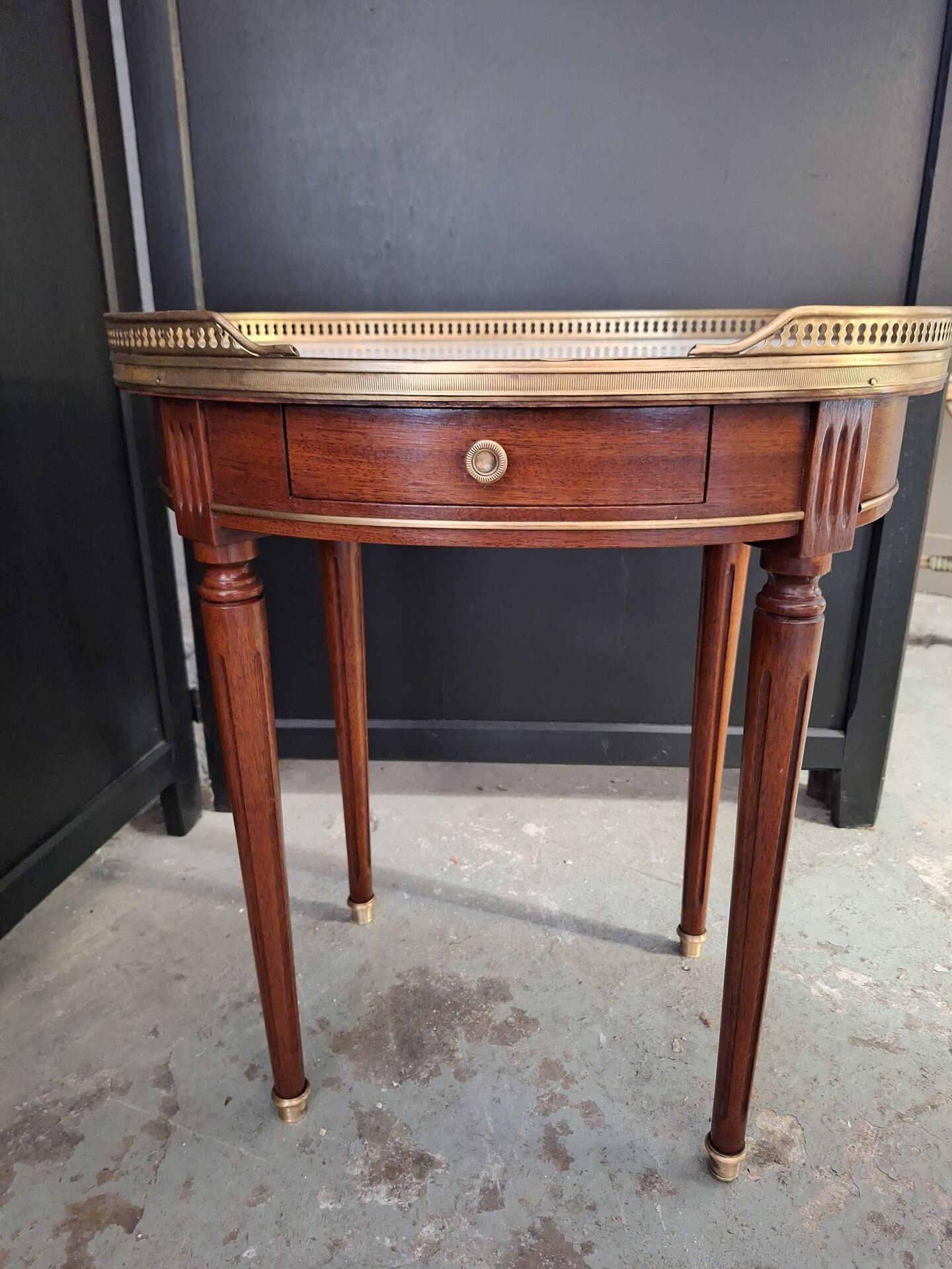Bedside table