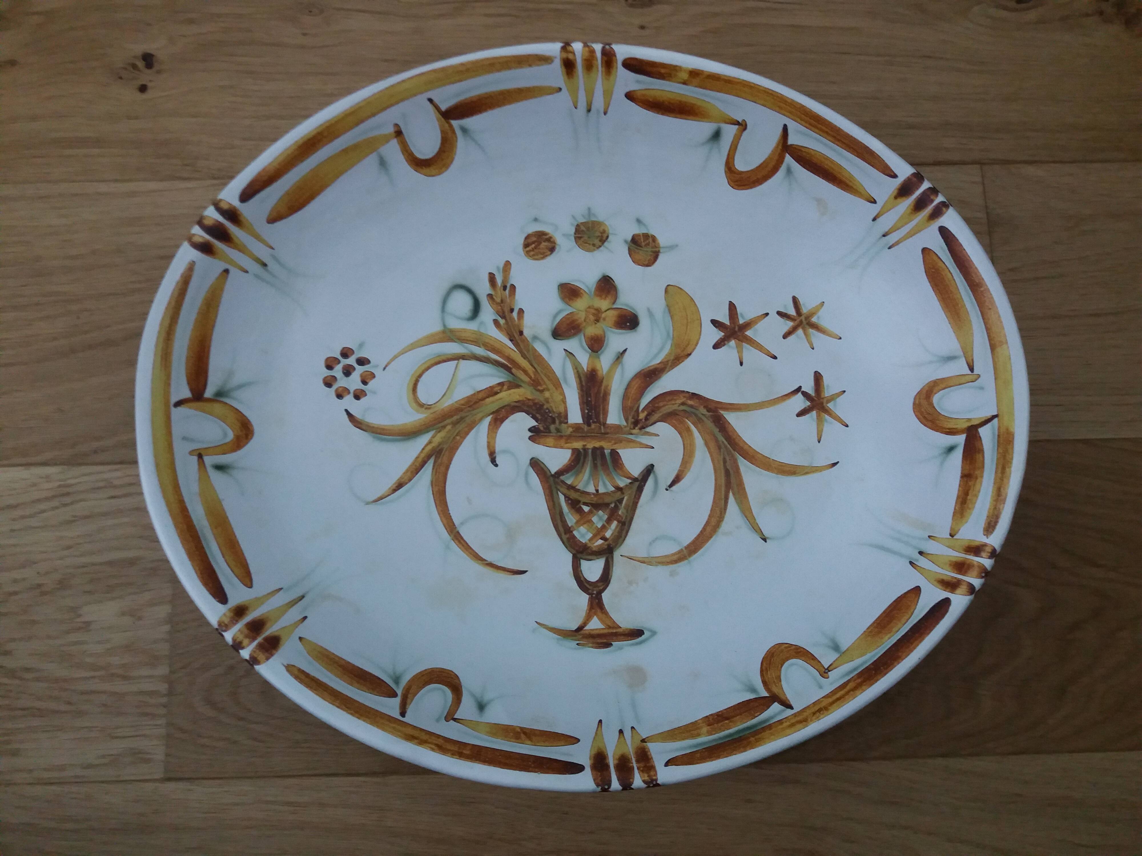 Keraluc Quimper oval flat salad bowl signed Yvonne Pennec