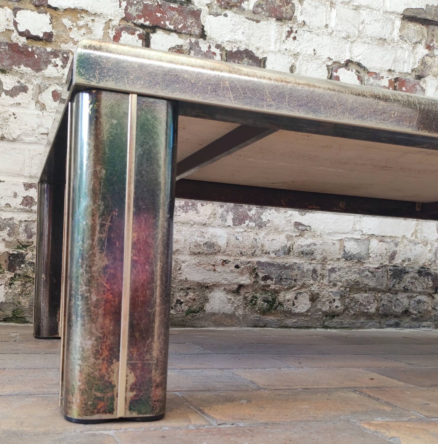 Vintage coffee table "Fedam"