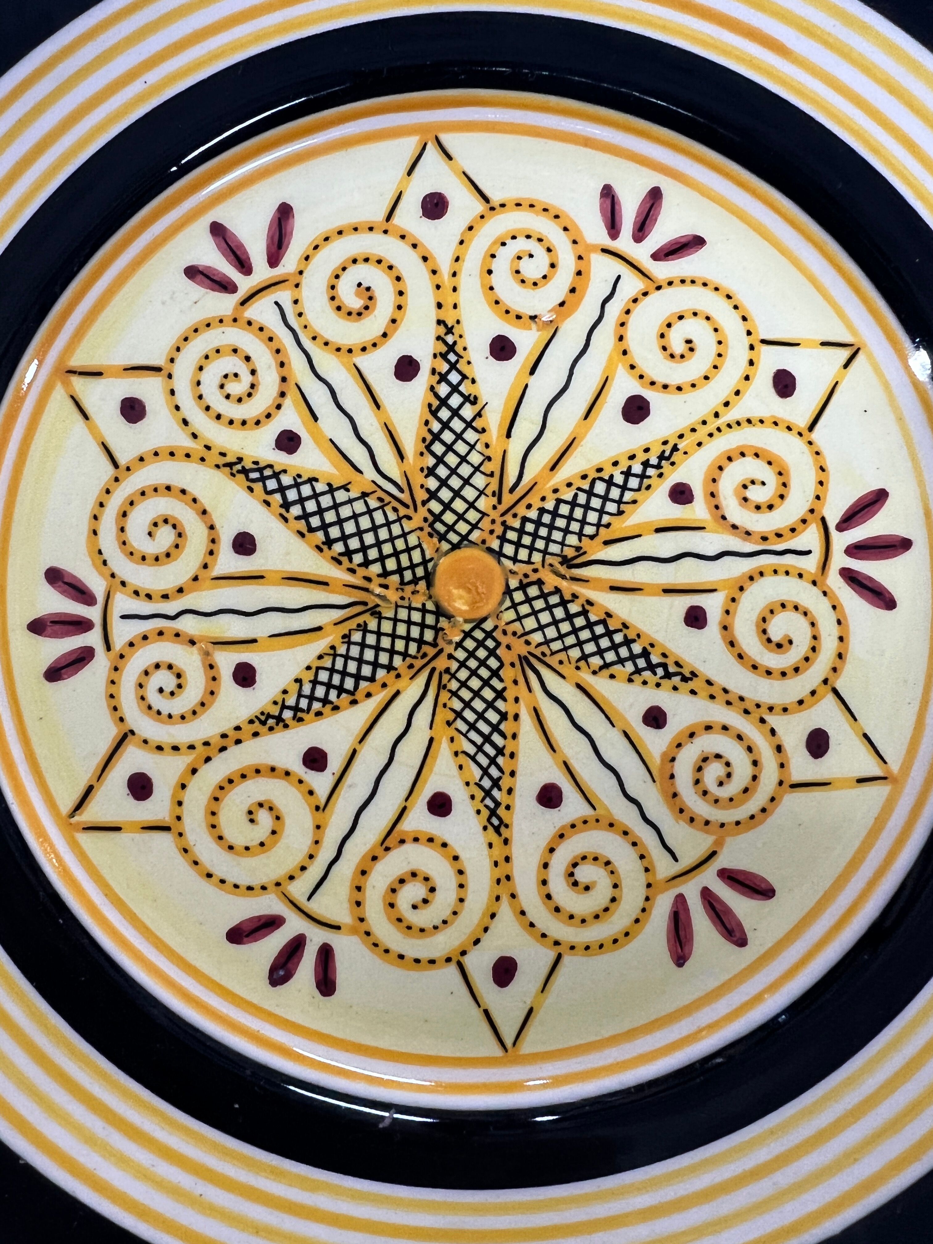 Ceramic plate HB Quimper with Breton decoration