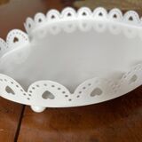 White dish