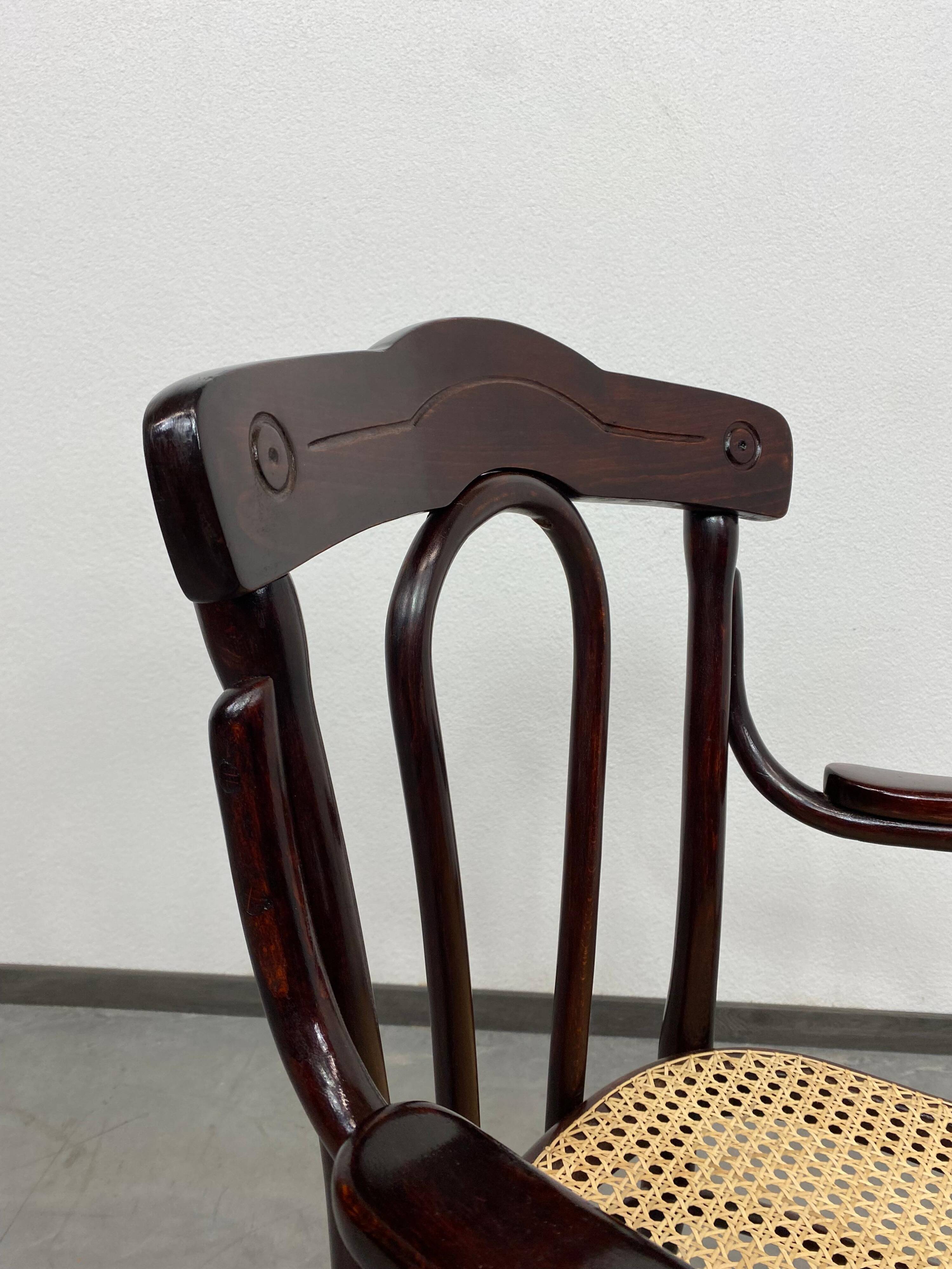Chaise de bureau Thonet avec assise en rotin
