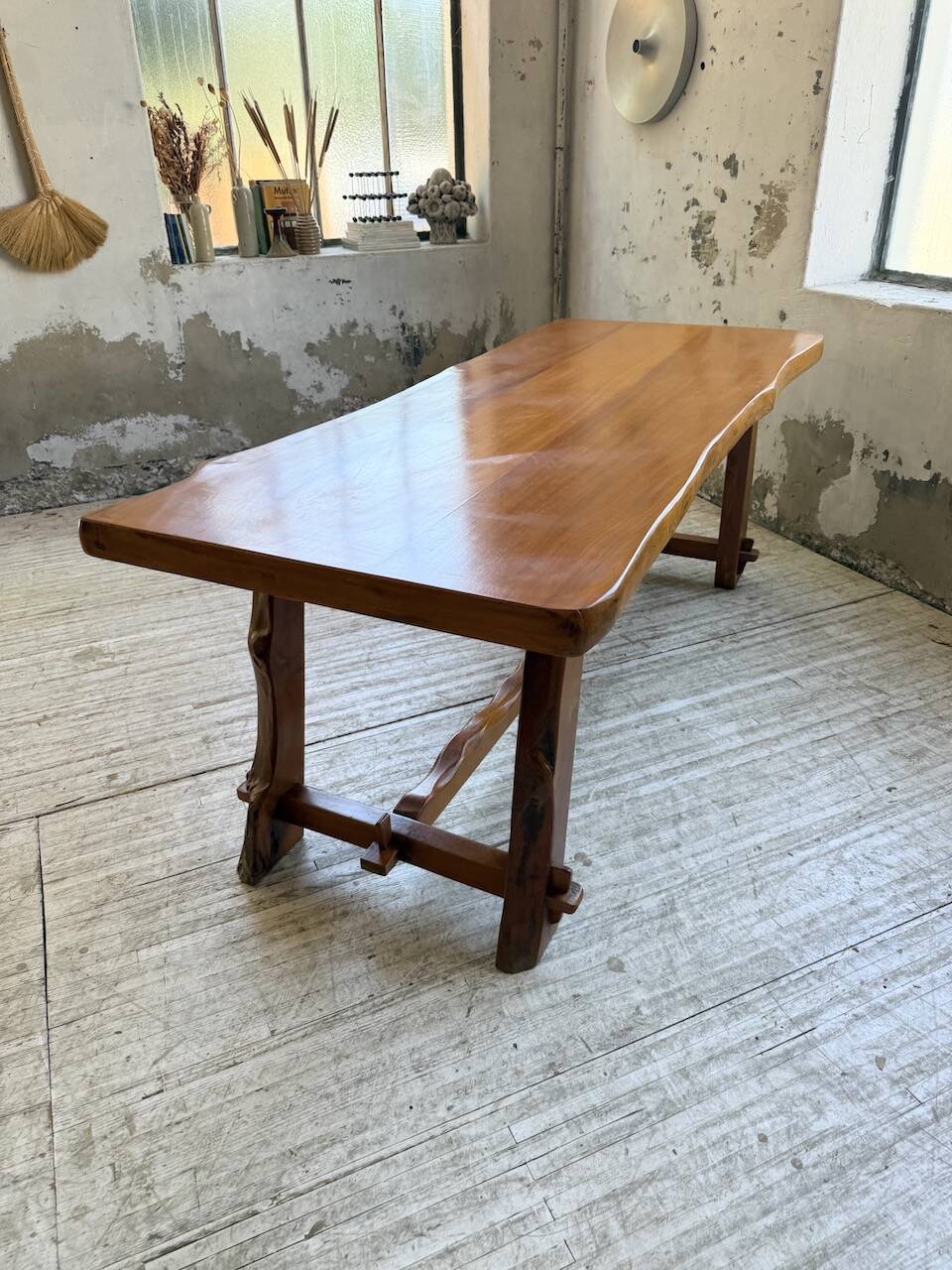 Aranjou farmhouse table in blond elm, 1950s