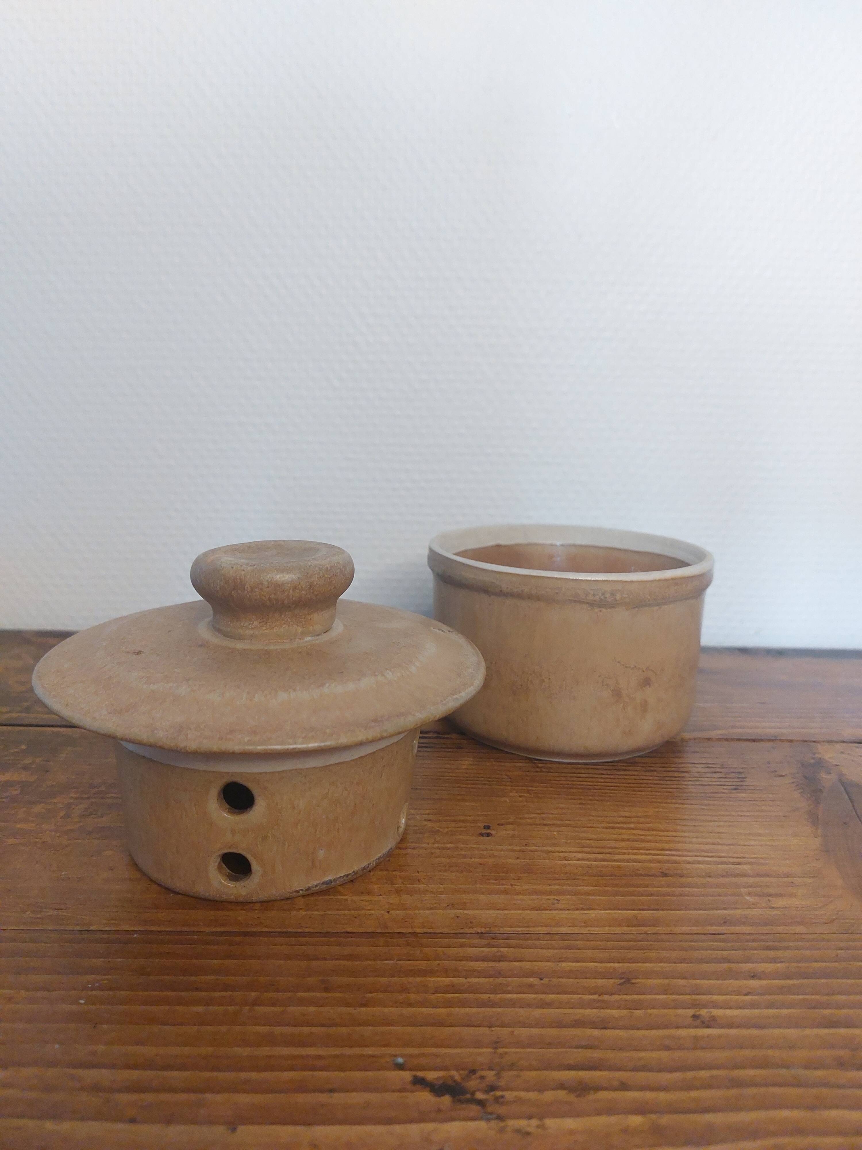 Vintage water dish