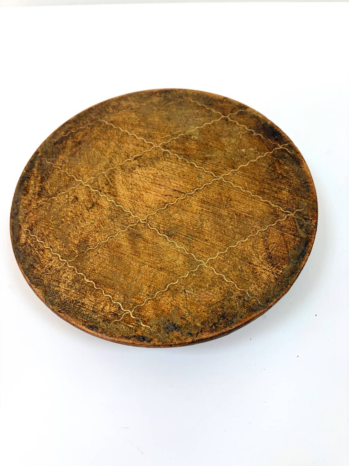 Golden leaf wooden base from the 19th century