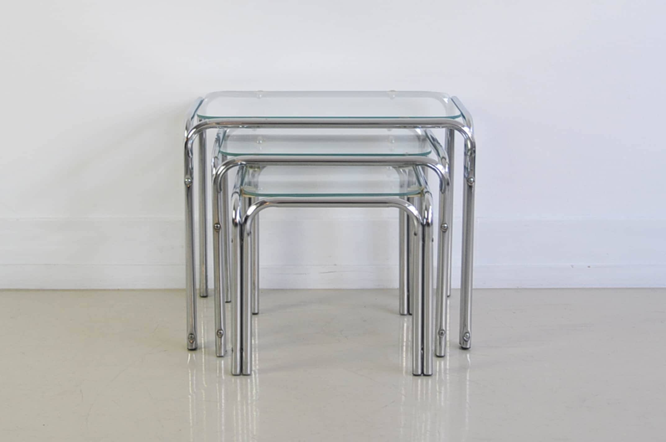 Ensemble de 3 tables gigognes en chrome