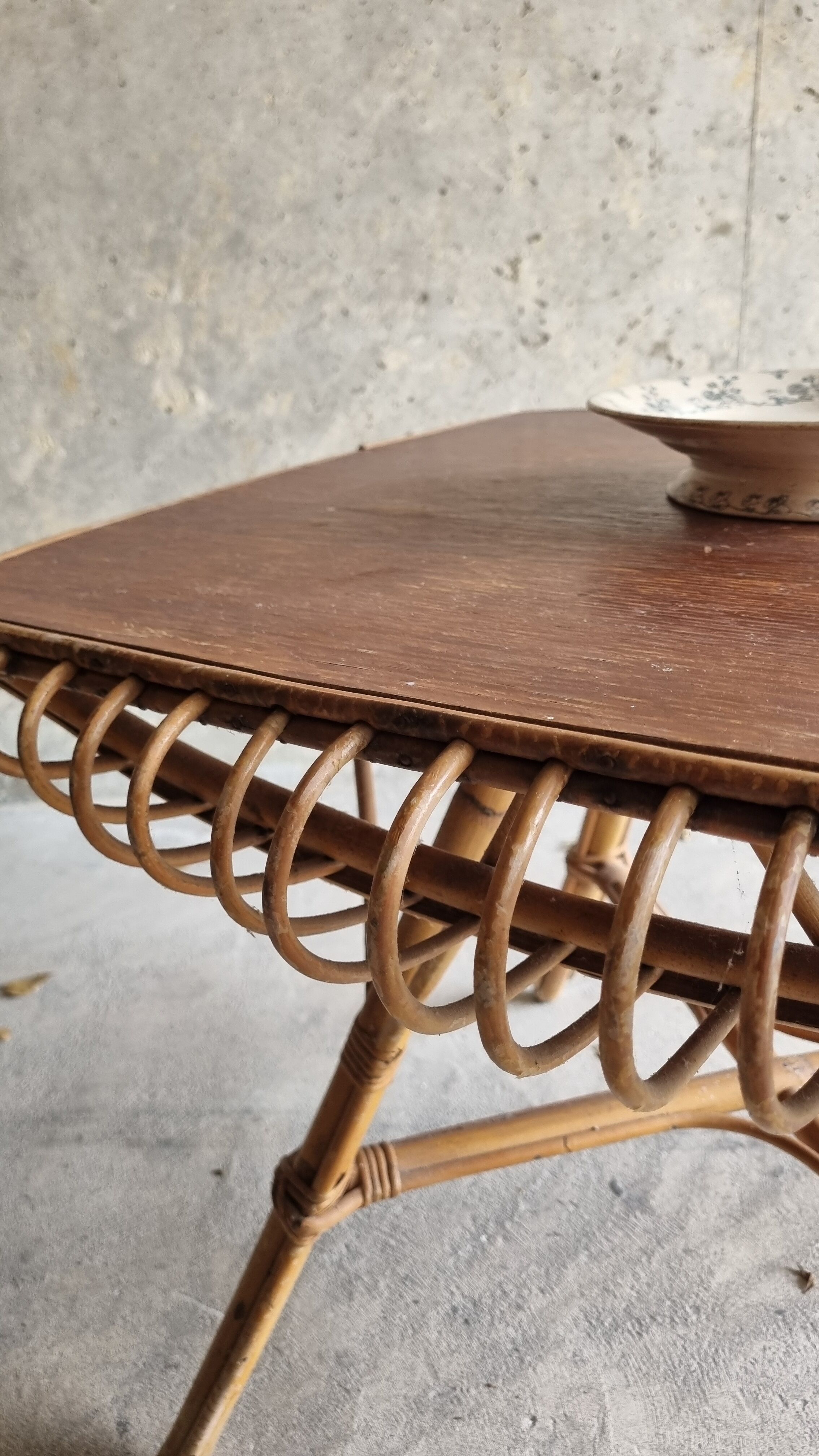 Table basse en rotin, années 70