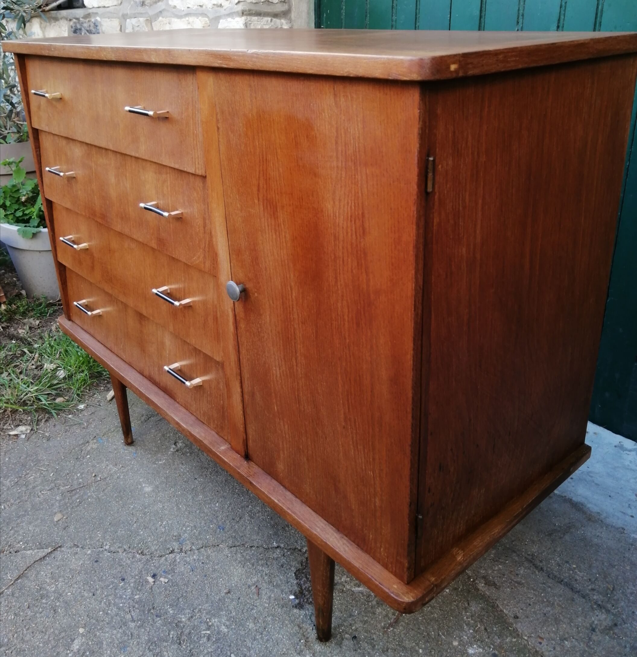 60s dresser