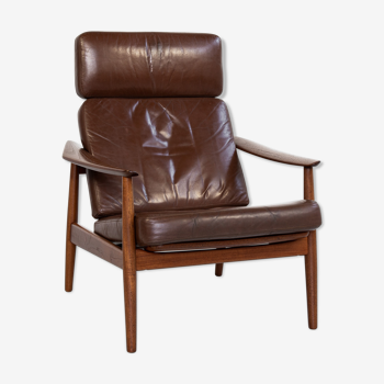 Midcentury Danish lounge chair in teak and leather by Arne Vodder for France & Søn 1960s