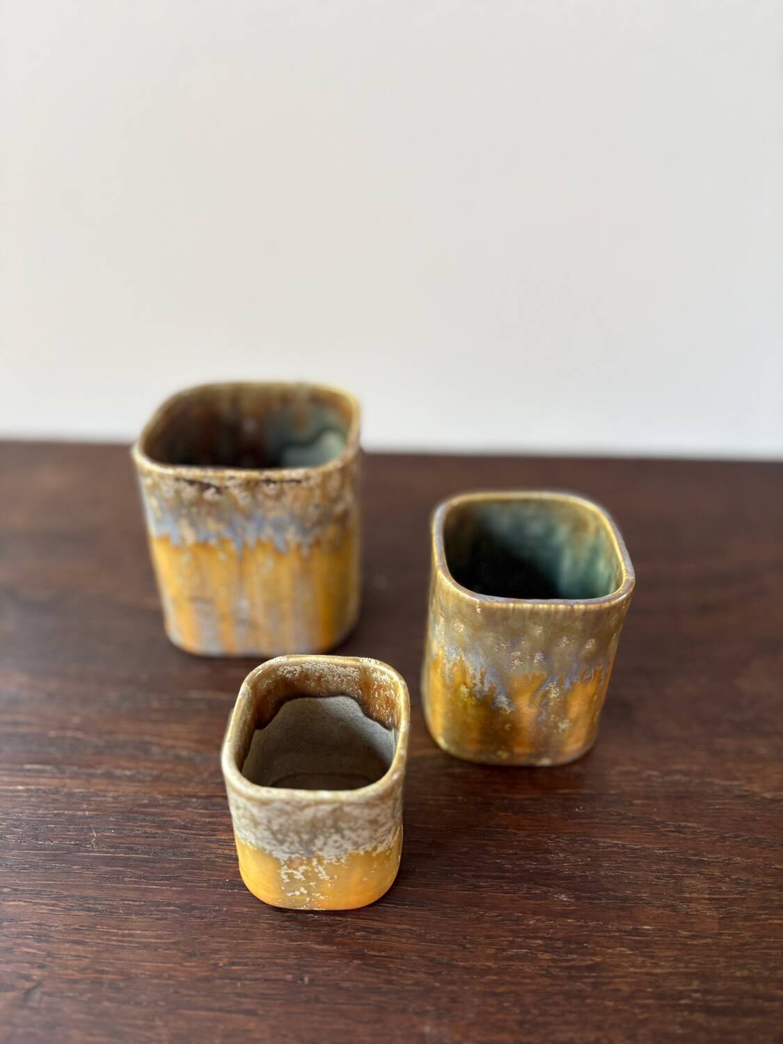 Set of 3 Art Nouveau flower pots by Gustav de Bruyn