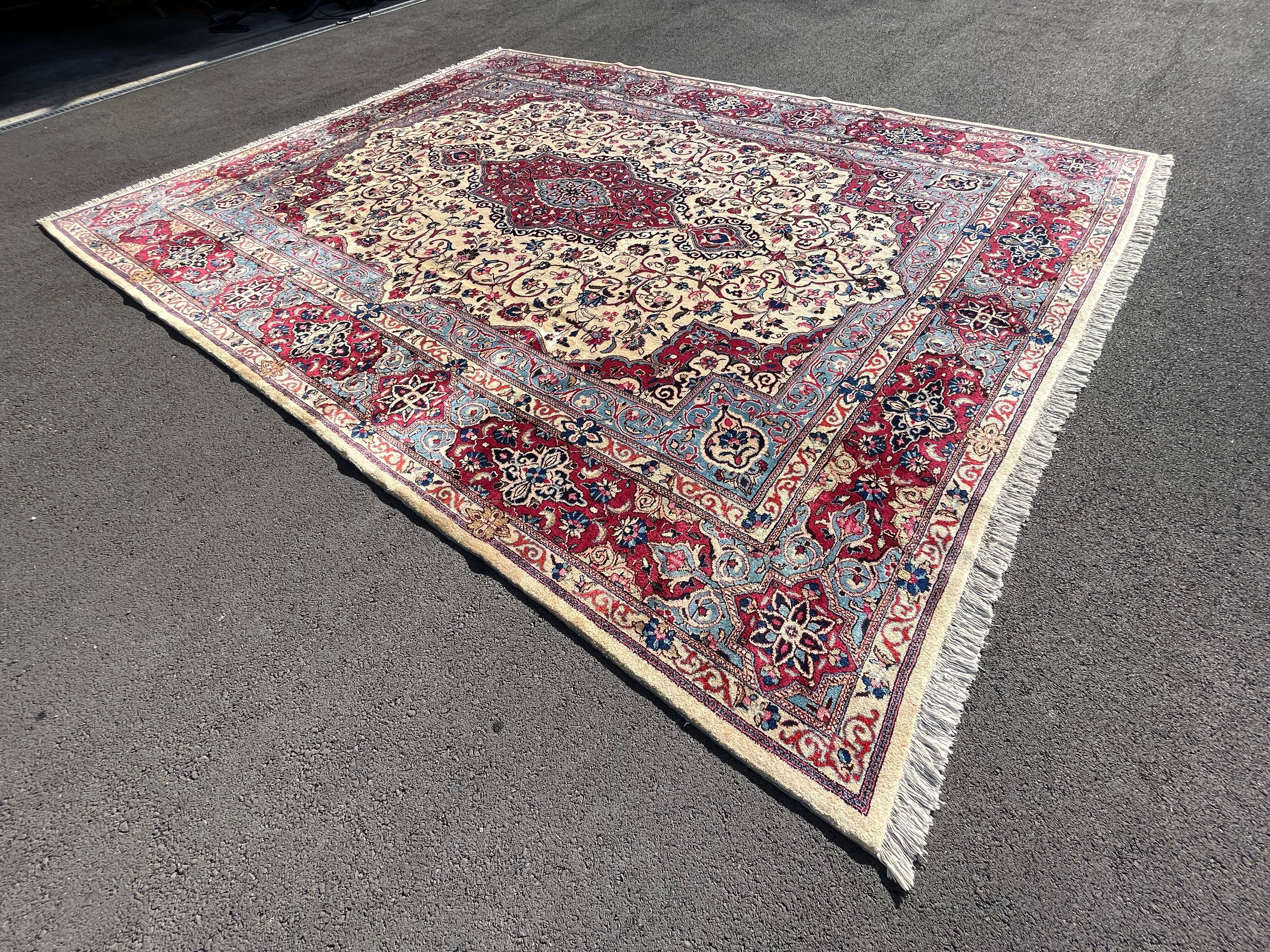 Tapis Kashmar Signé : "Royal" Vers 1950. 400x300 cm