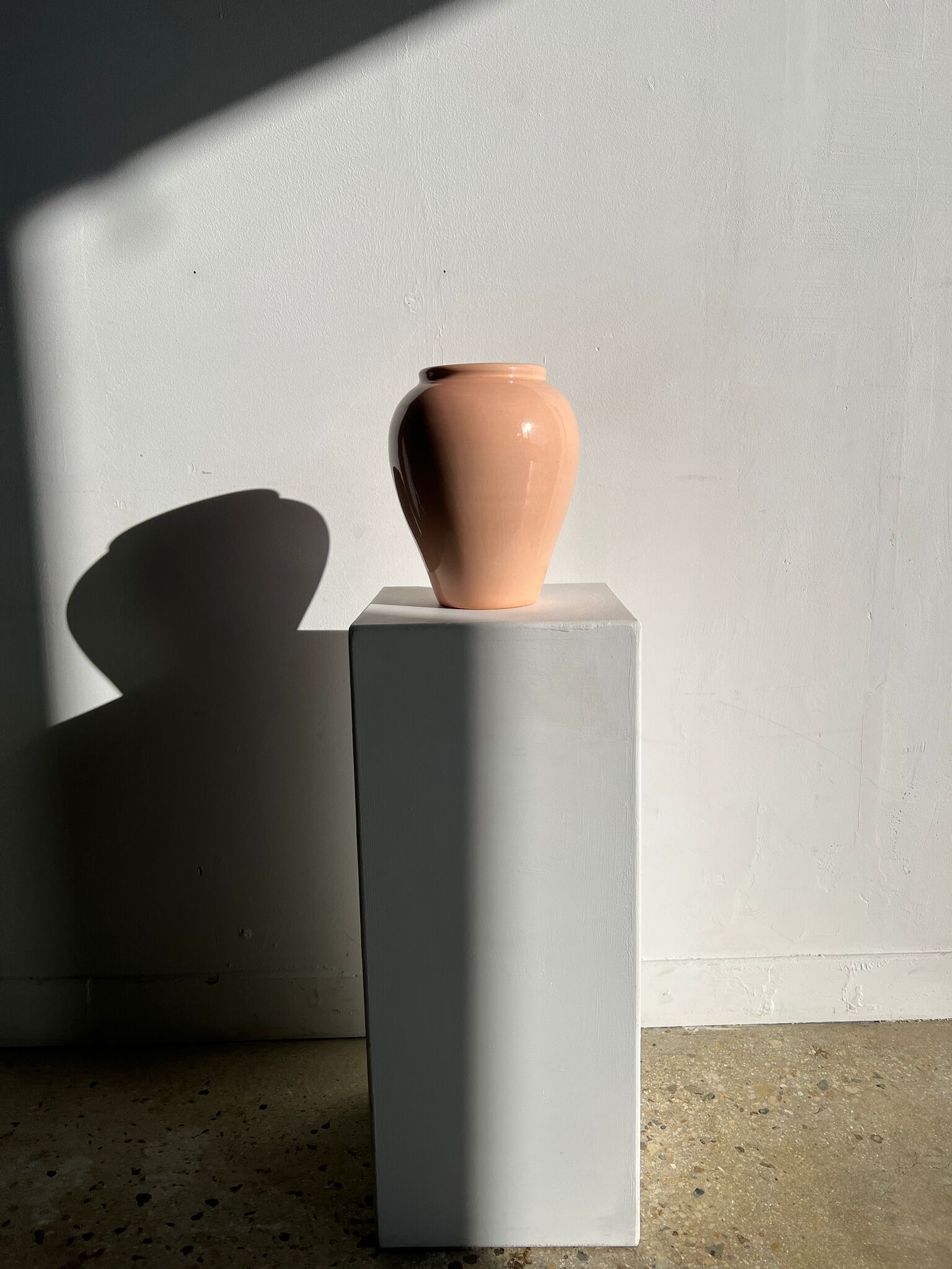 Light pink glazed ceramic vase H:22cm