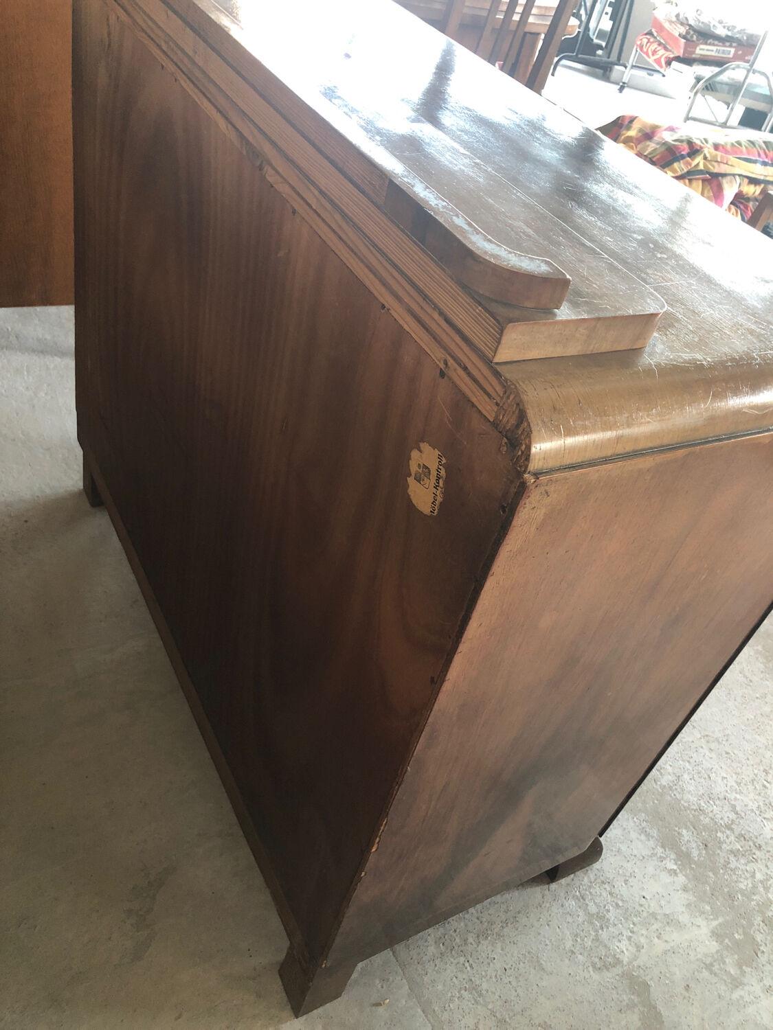 Art deco wooden chest of drawers from the 1940s